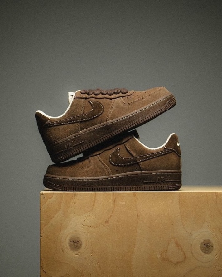 Nike AIR FORCE 1 "CACAO WOW" AF1 摩卡棕 奶油色 外縫線 麂皮 女鞋 FQ8901-259