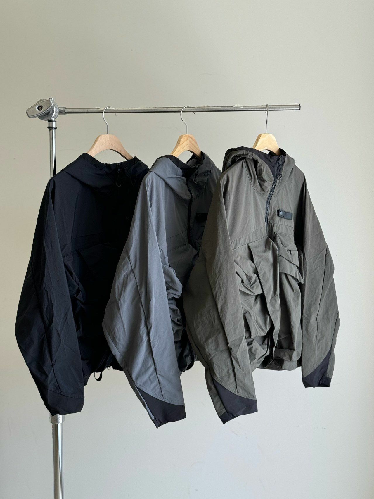 淨色連帽拉鍊外套 DDM-048JK