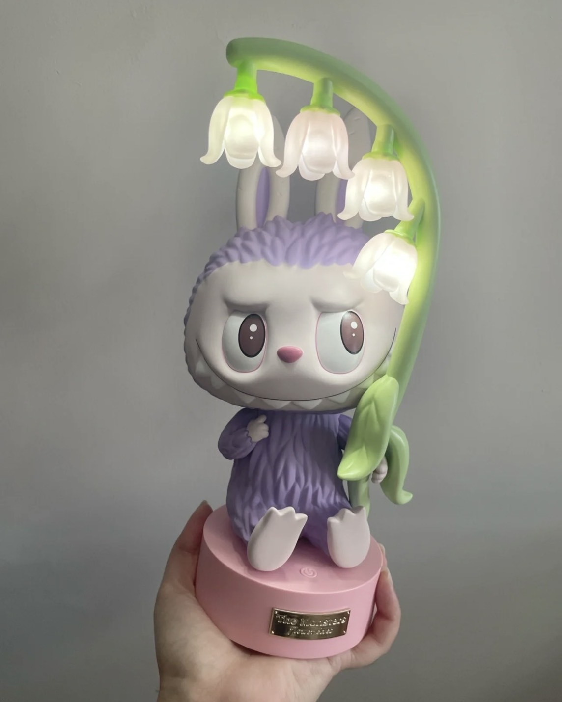 POPMART The Monsters LABUBU 風鈴花小夜燈泡泡瑪特紫色粉色