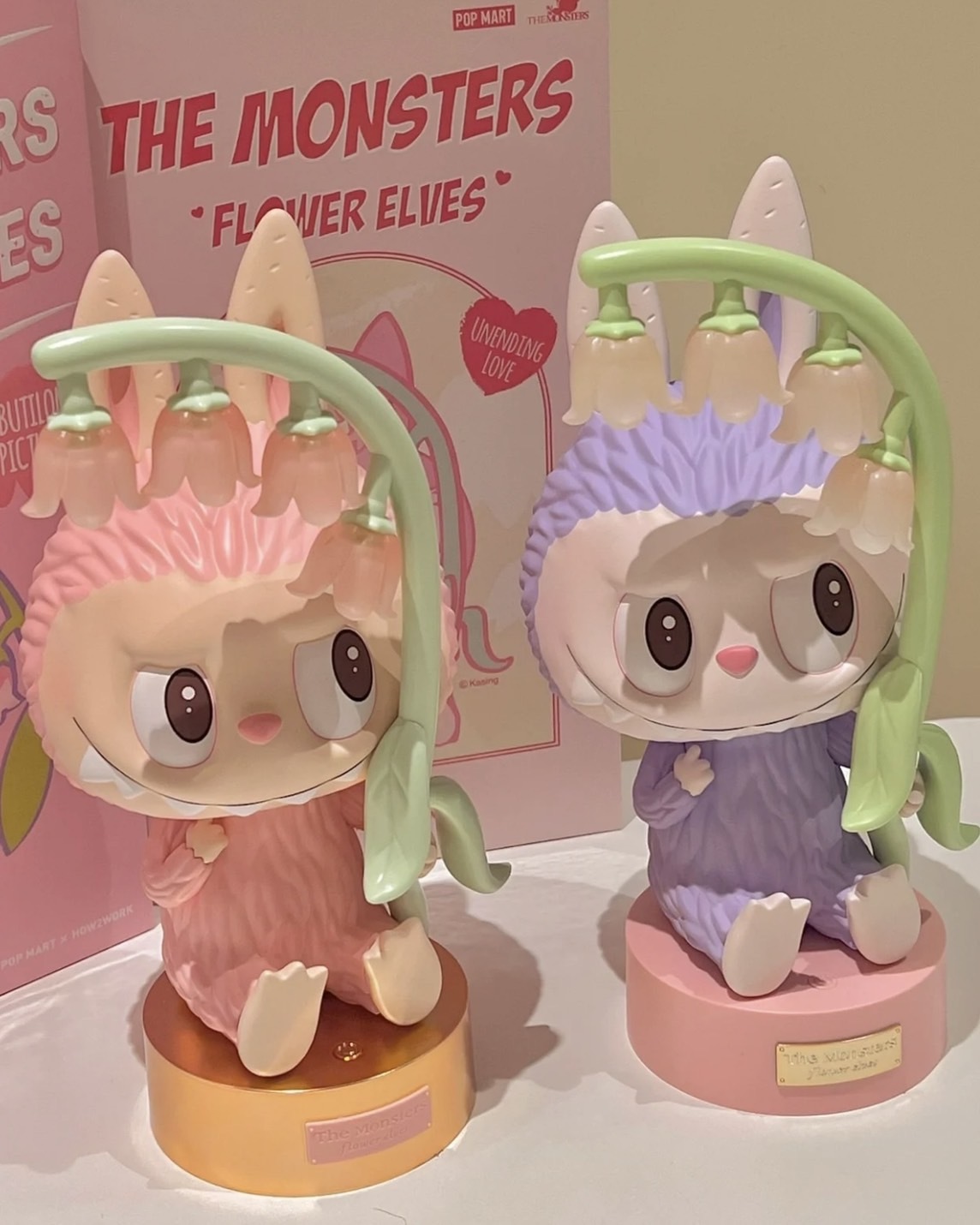 POPMART The Monsters LABUBU 風鈴花小夜燈泡泡瑪特紫色粉色