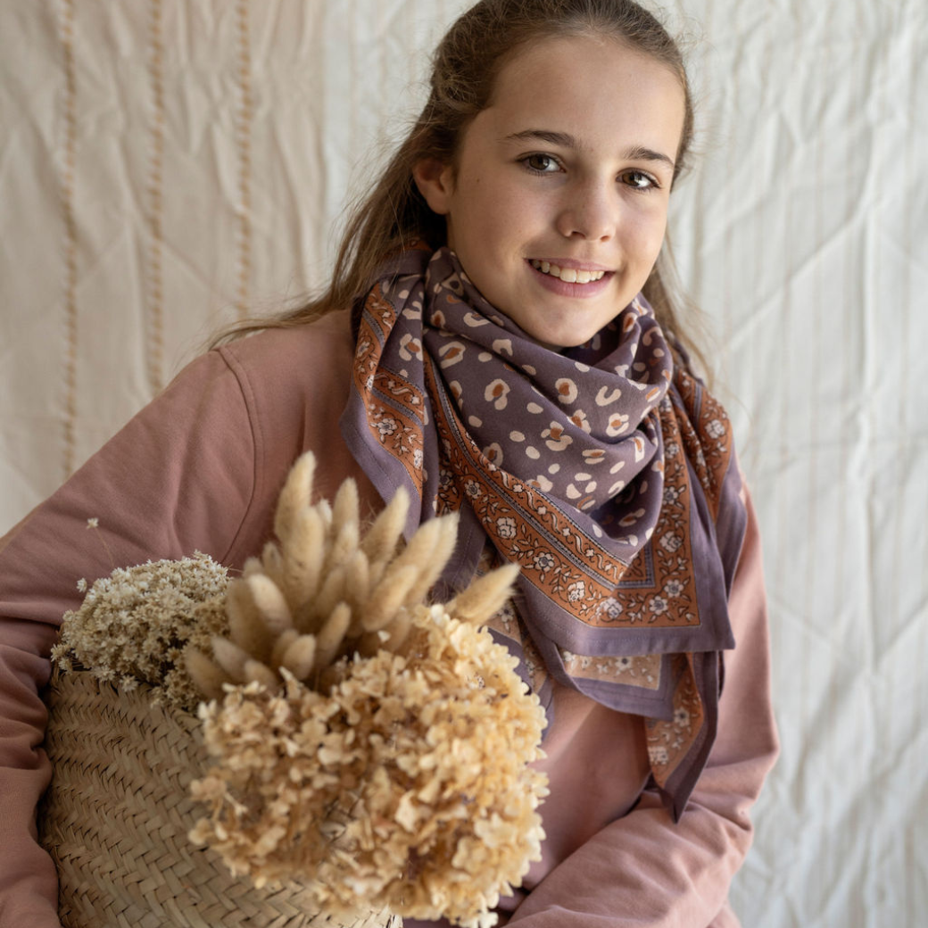 豹紋接骨木紫莓混棕彩 | 領巾