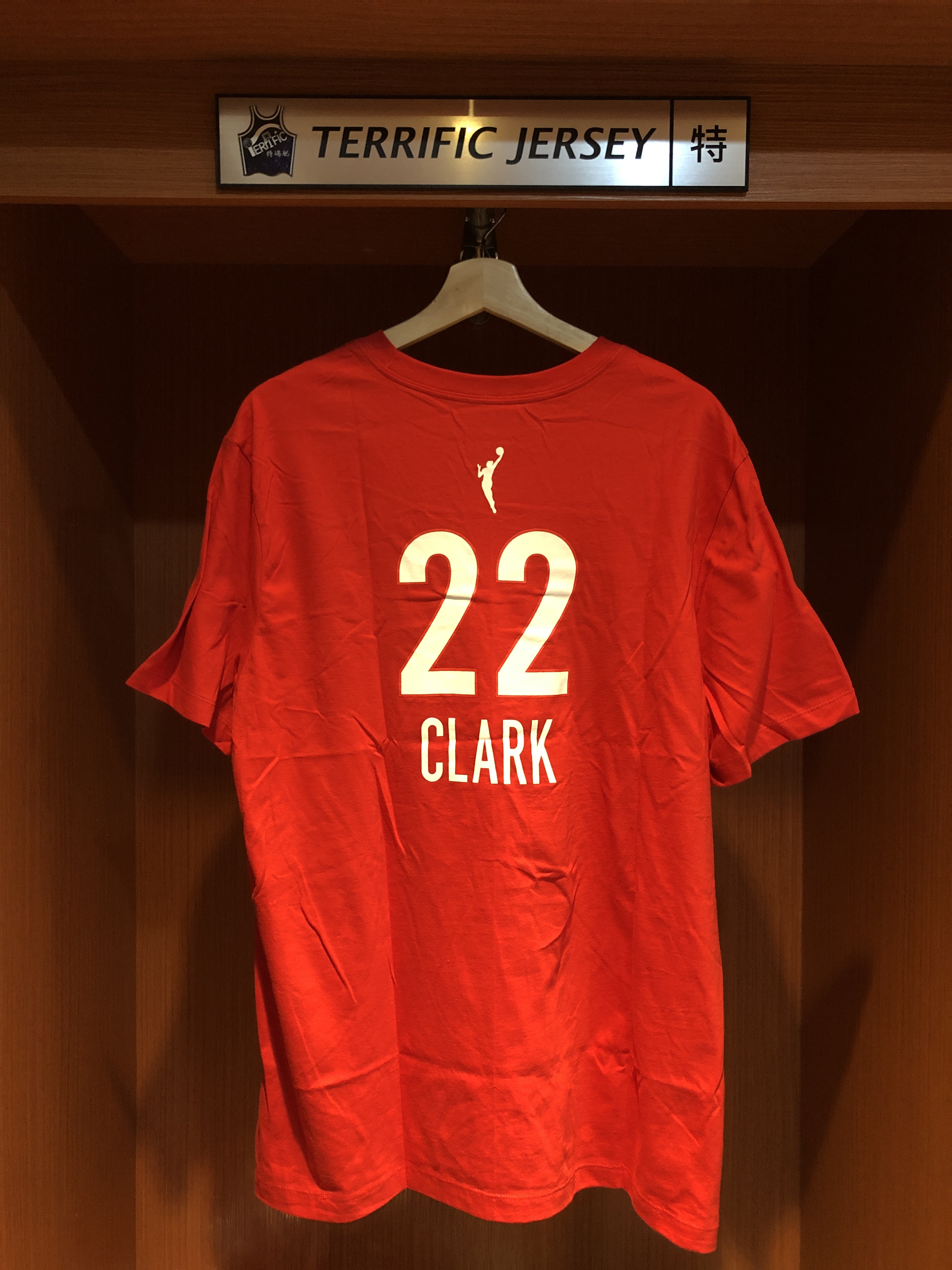WNBA短袖 Caitlin Clark 印第安納狂熱紅 Nike Player Name Tee 棉質 短袖 全新