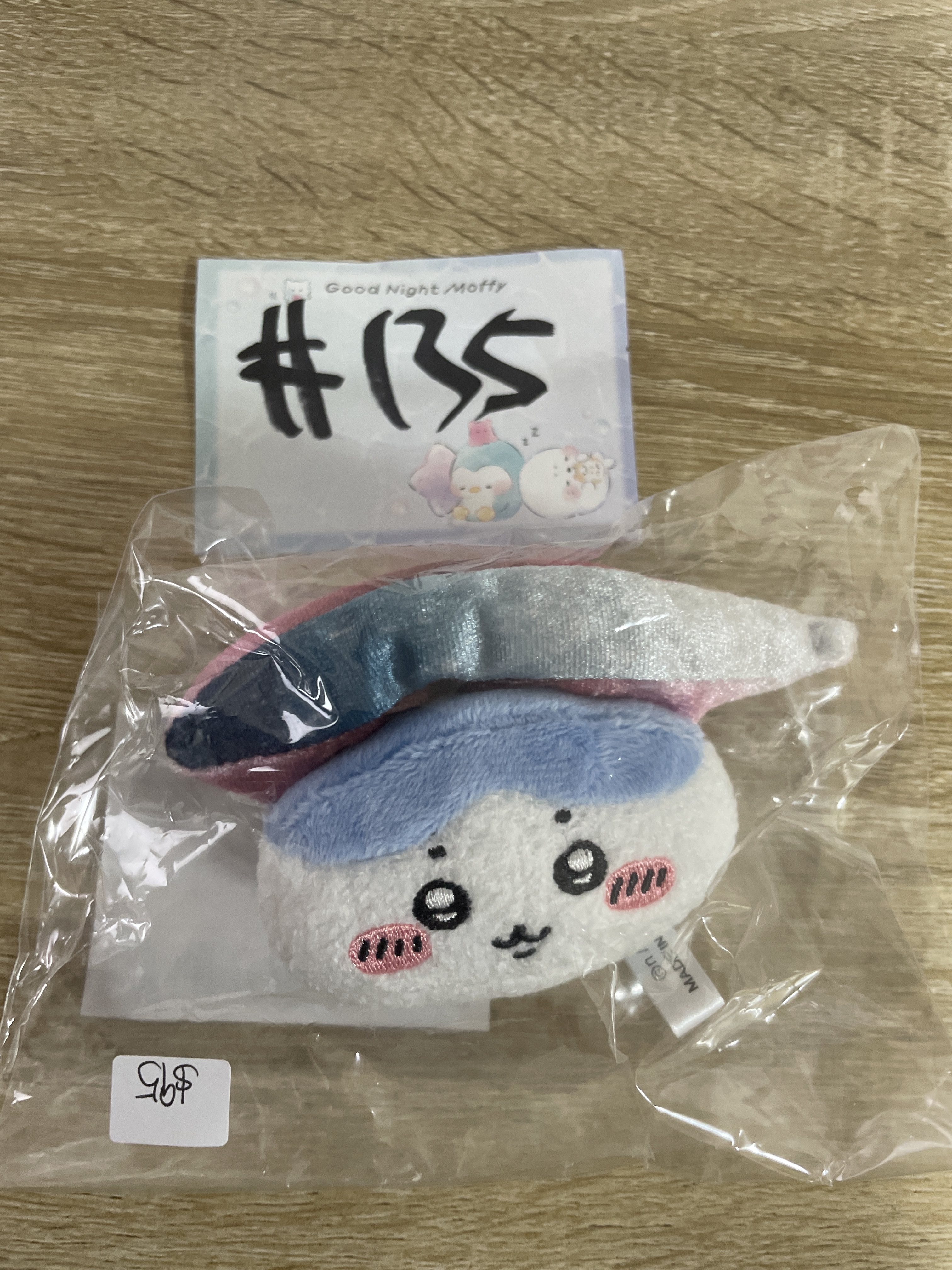 CHIIKAWA  八字貓 公仔#135