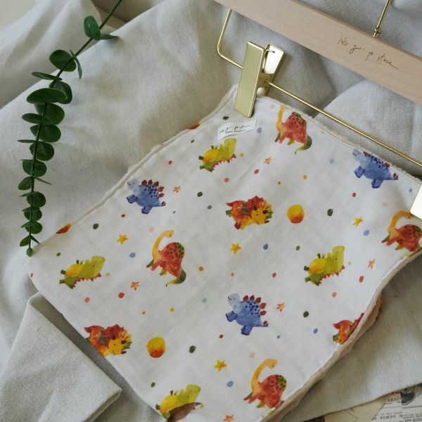 Hi Y.P store-枕巾-獨家設計款-恐龍星球