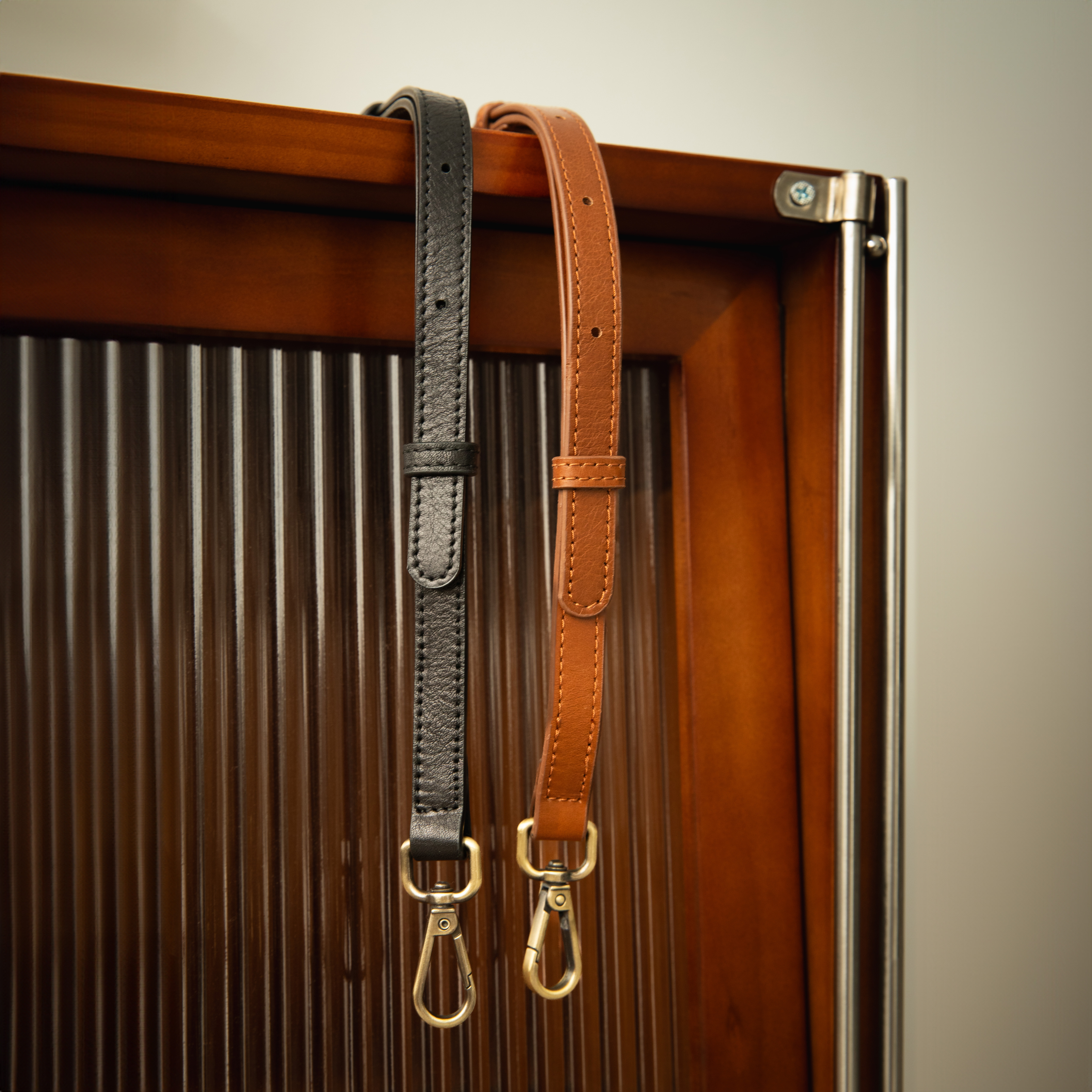 真皮長背帶-雙色 (239202)