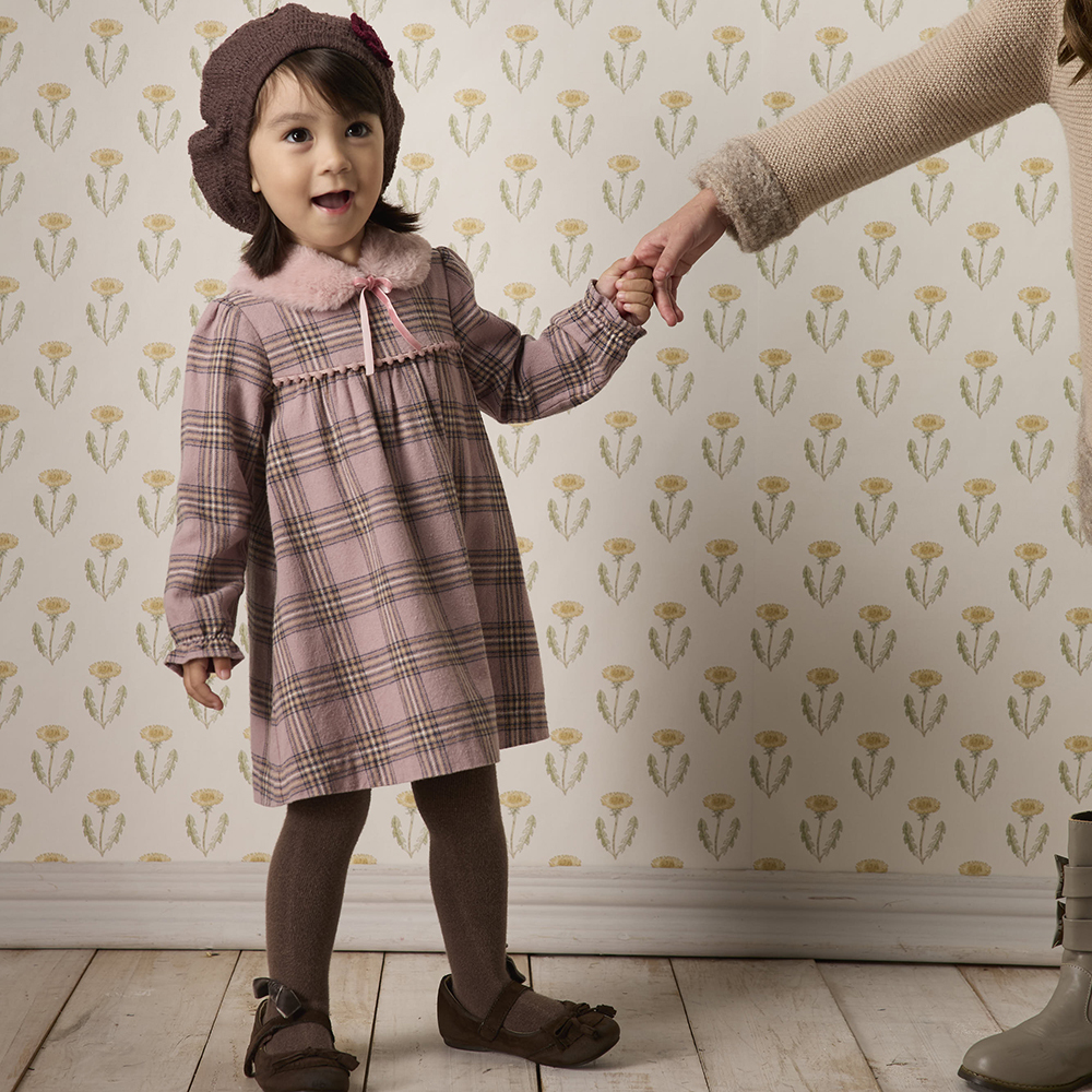 PIPPY 質感小兔狐毛領片格紋洋裝 粉