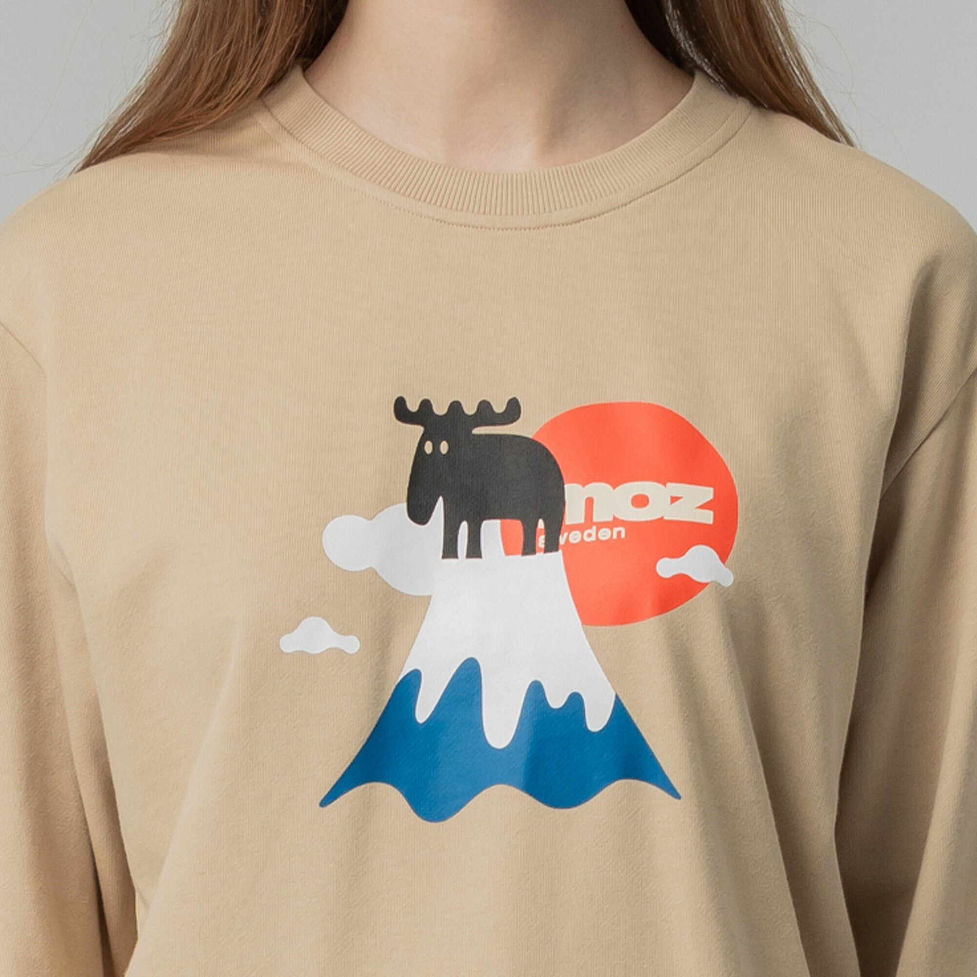 moz Sweden Mount Fuji Moose 100% cotton University T