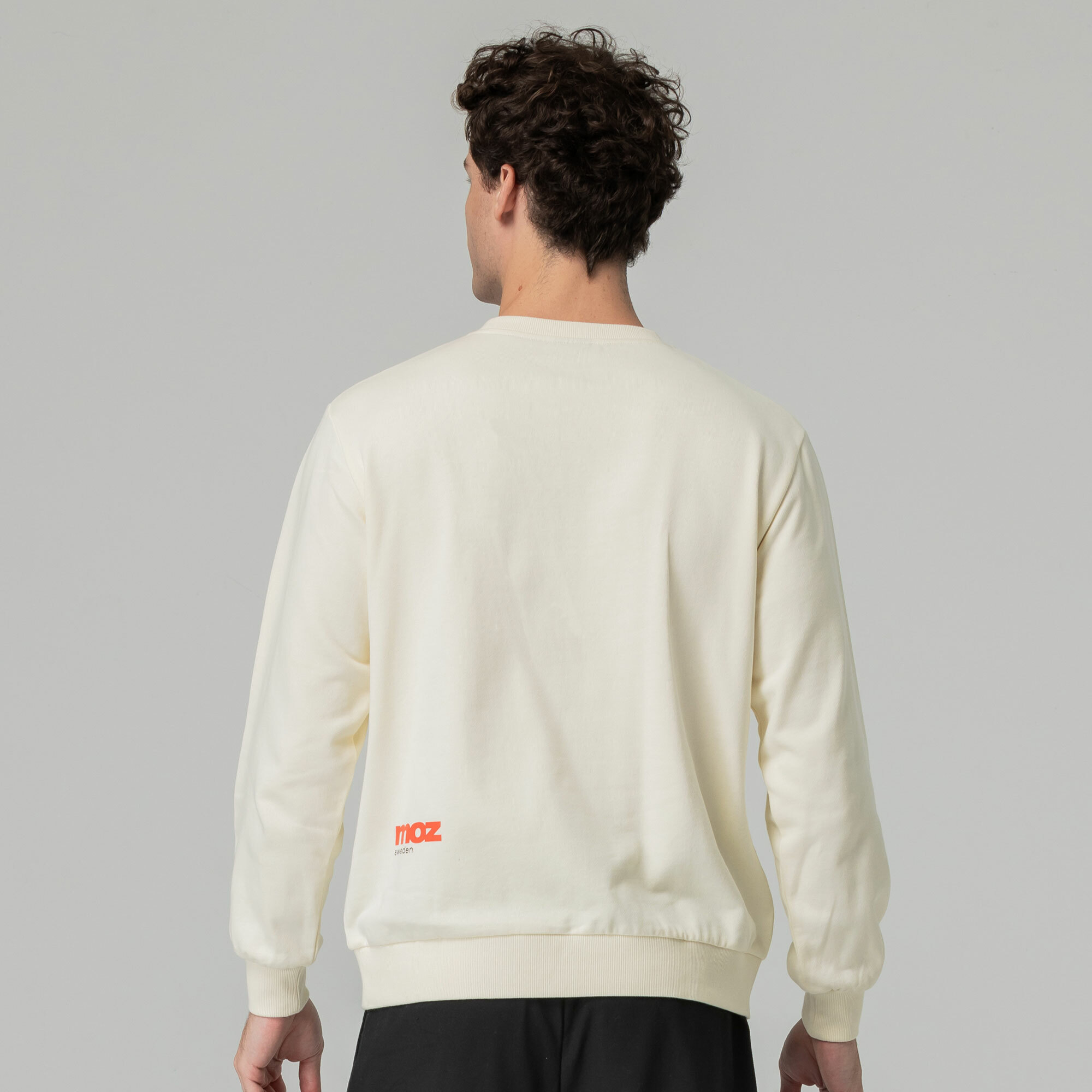 moz瑞典 富士山駝鹿 100%純棉 大學T-奶油白(亞洲版) 男款