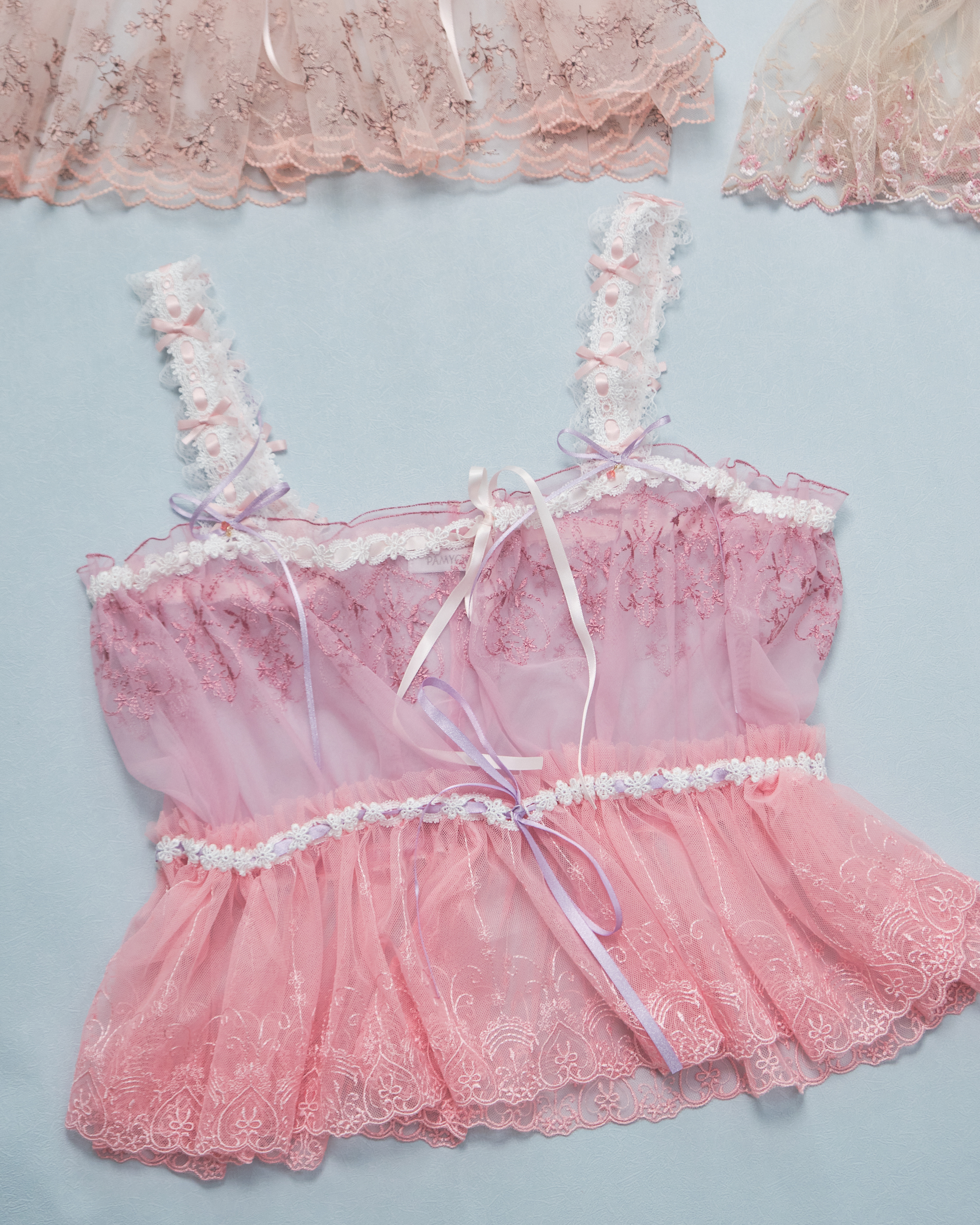 11294 Suitable For All Seasons Classic Laced Top