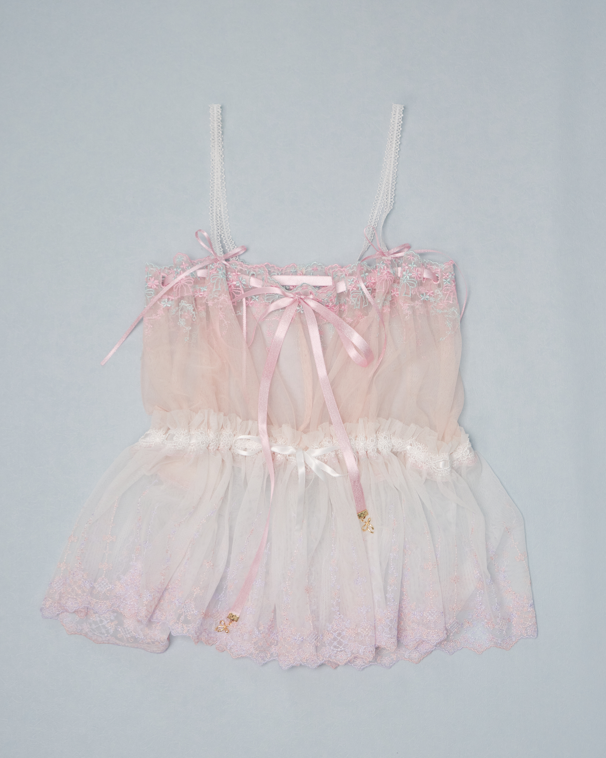 11295 Suitable For All Seasons Classic Laced Top