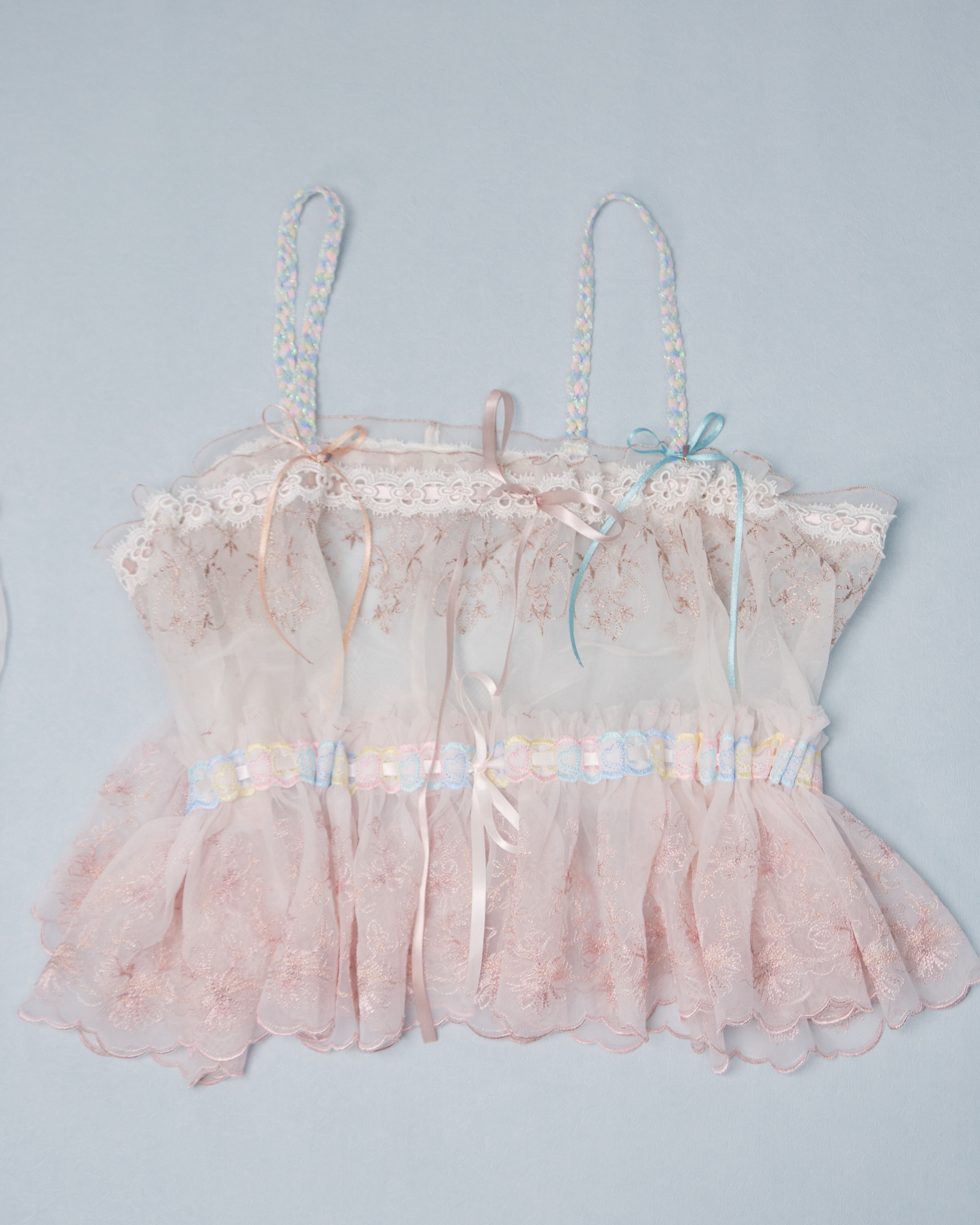 11296 Suitable For All Seasons Classic Laced Top