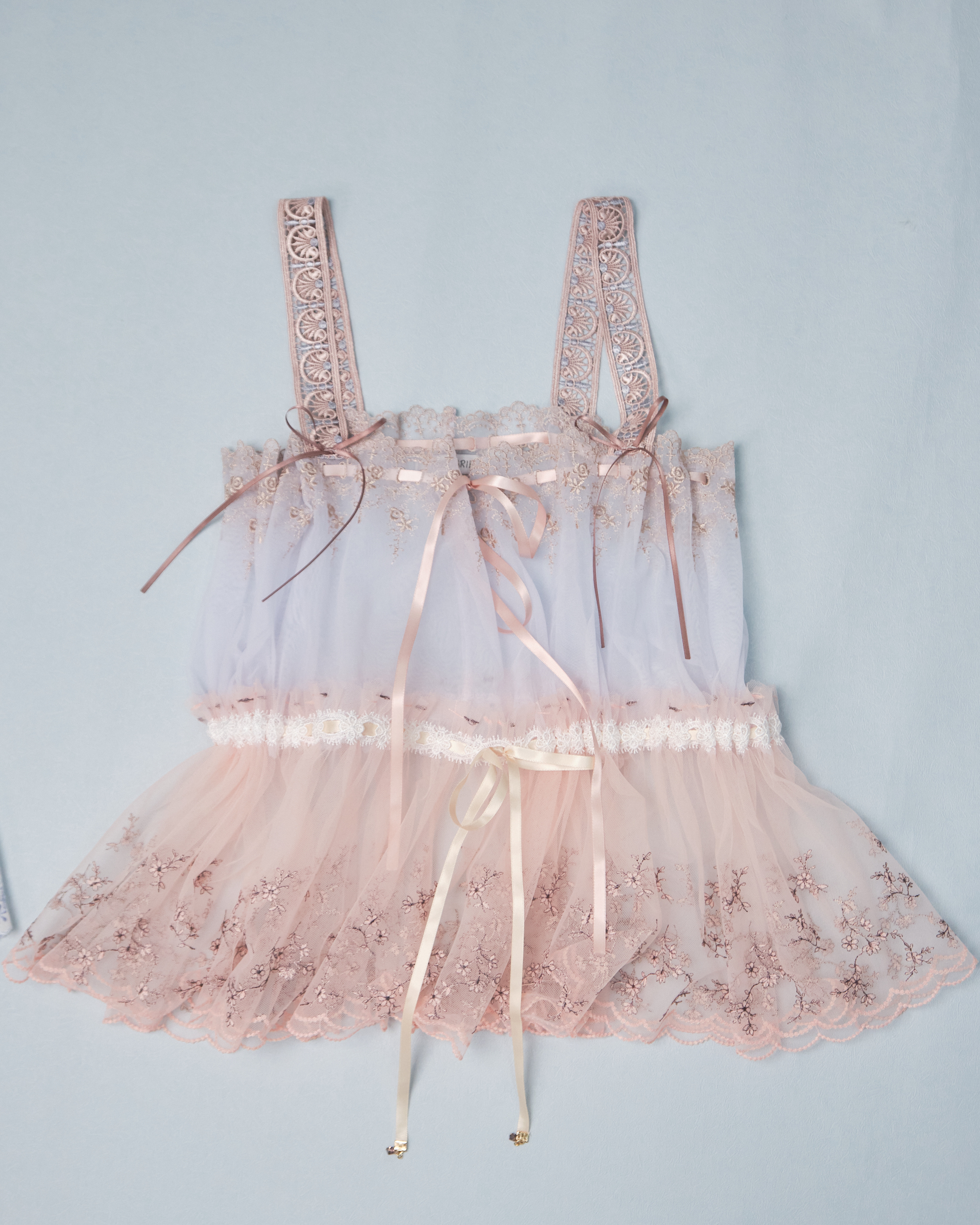 11303 Suitable For All Seasons Classic Laced Top