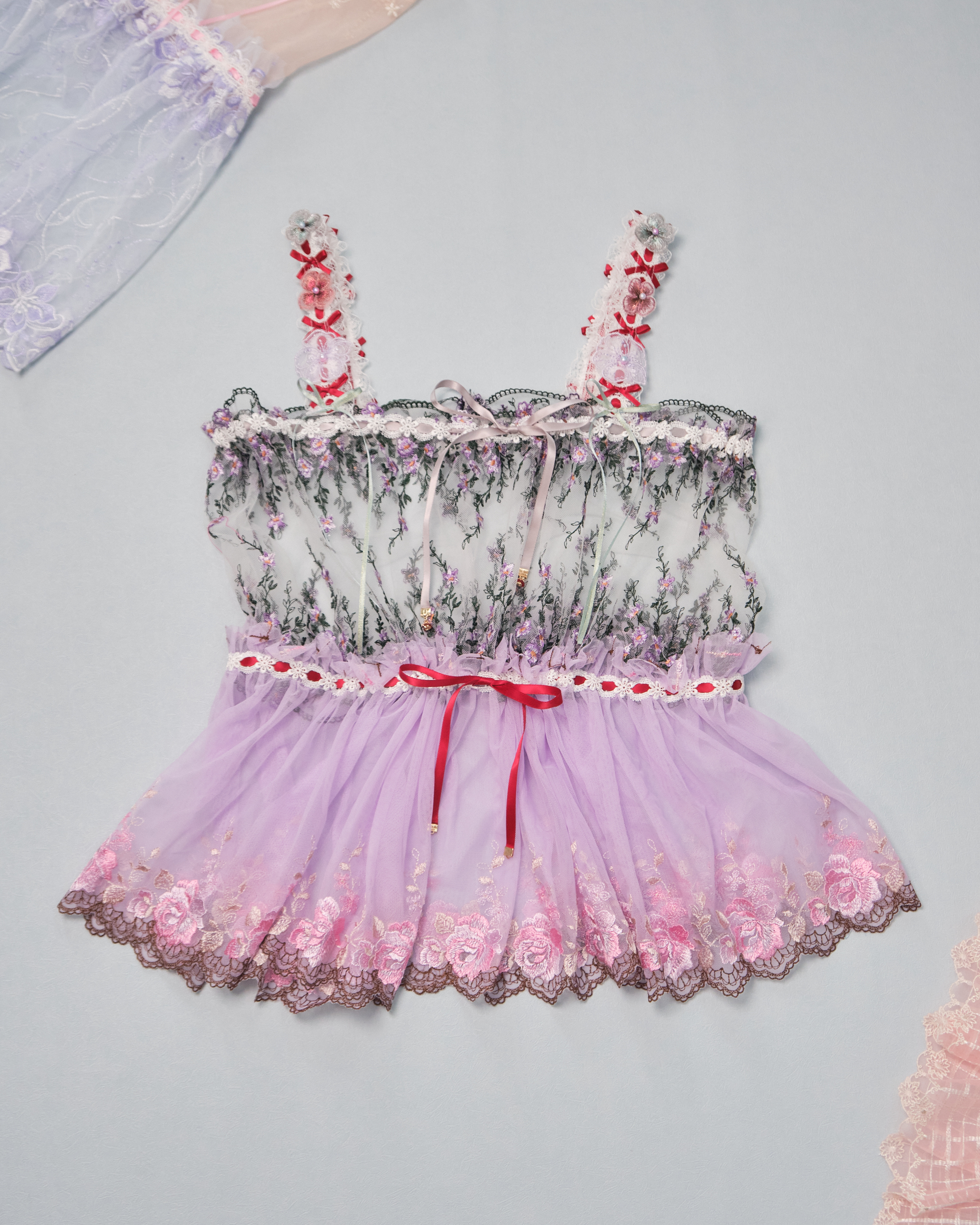 11307 Suitable For All Seasons Classic Laced Top(Lace Flower Shoulder Strap)