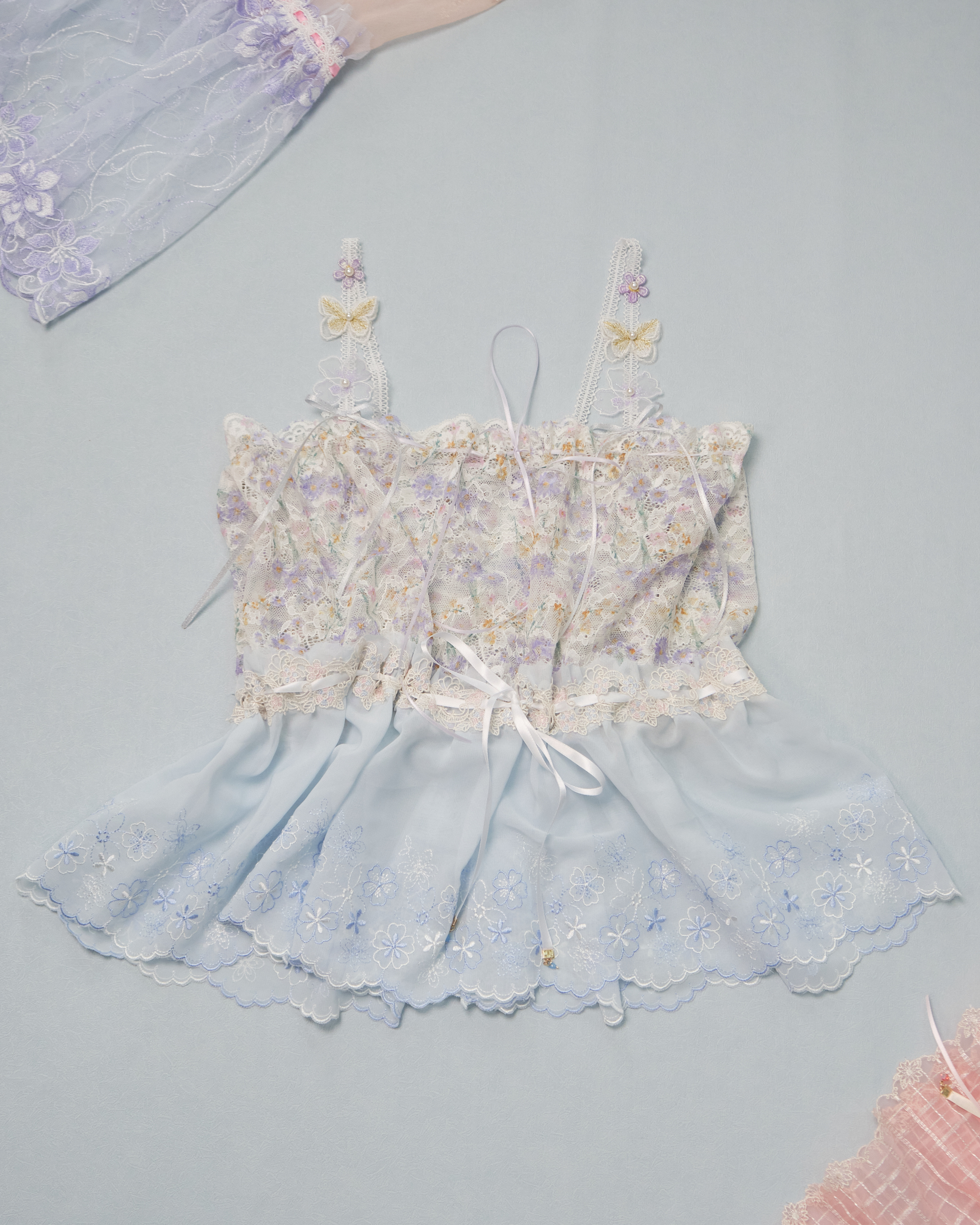 11306 Suitable For All Seasons Classic Laced Top(Lace Flower Shoulder Strap)