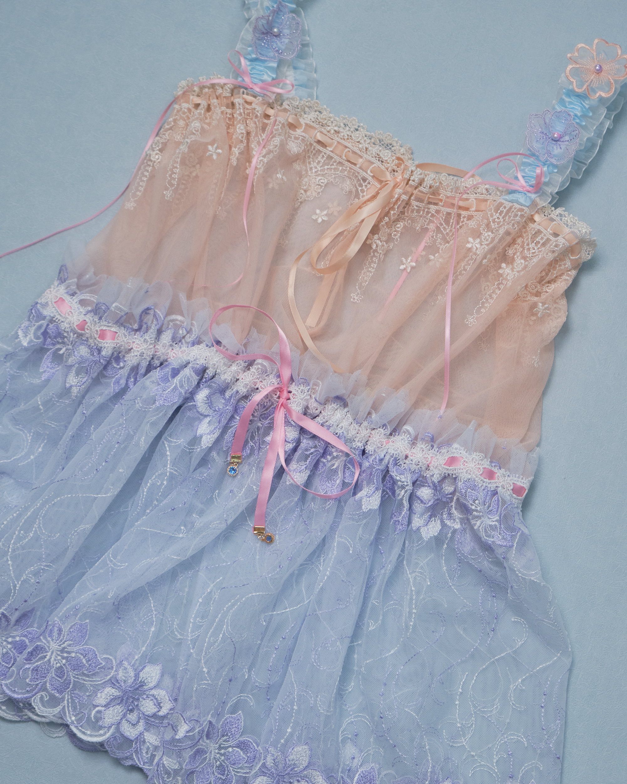 11309 Suitable For All Seasons Classic Laced Top(Lace Flower Shoulder Strap)