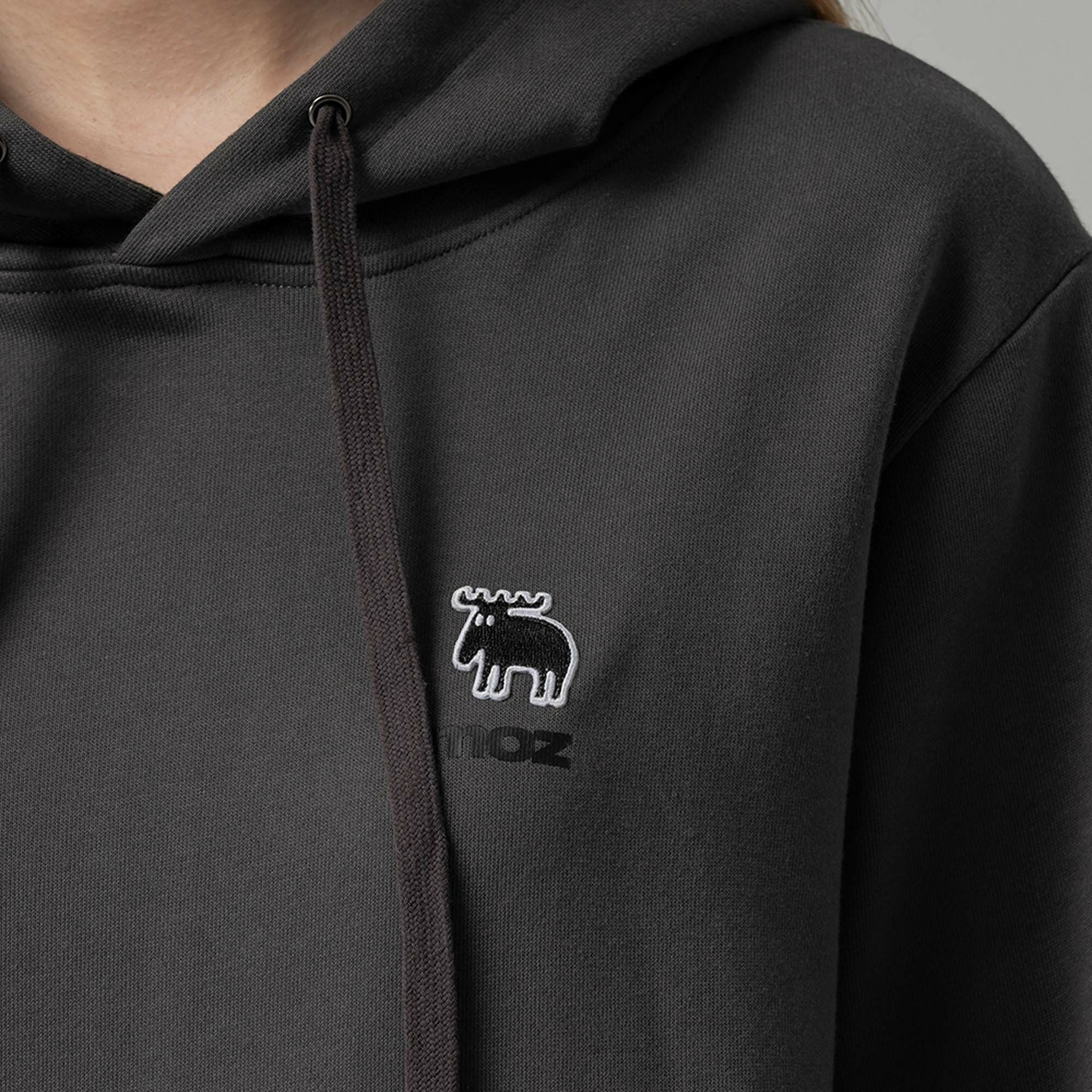 moz瑞典 貼布繡駝鹿 100%純棉 帽T-碳灰(亞洲版) 女款