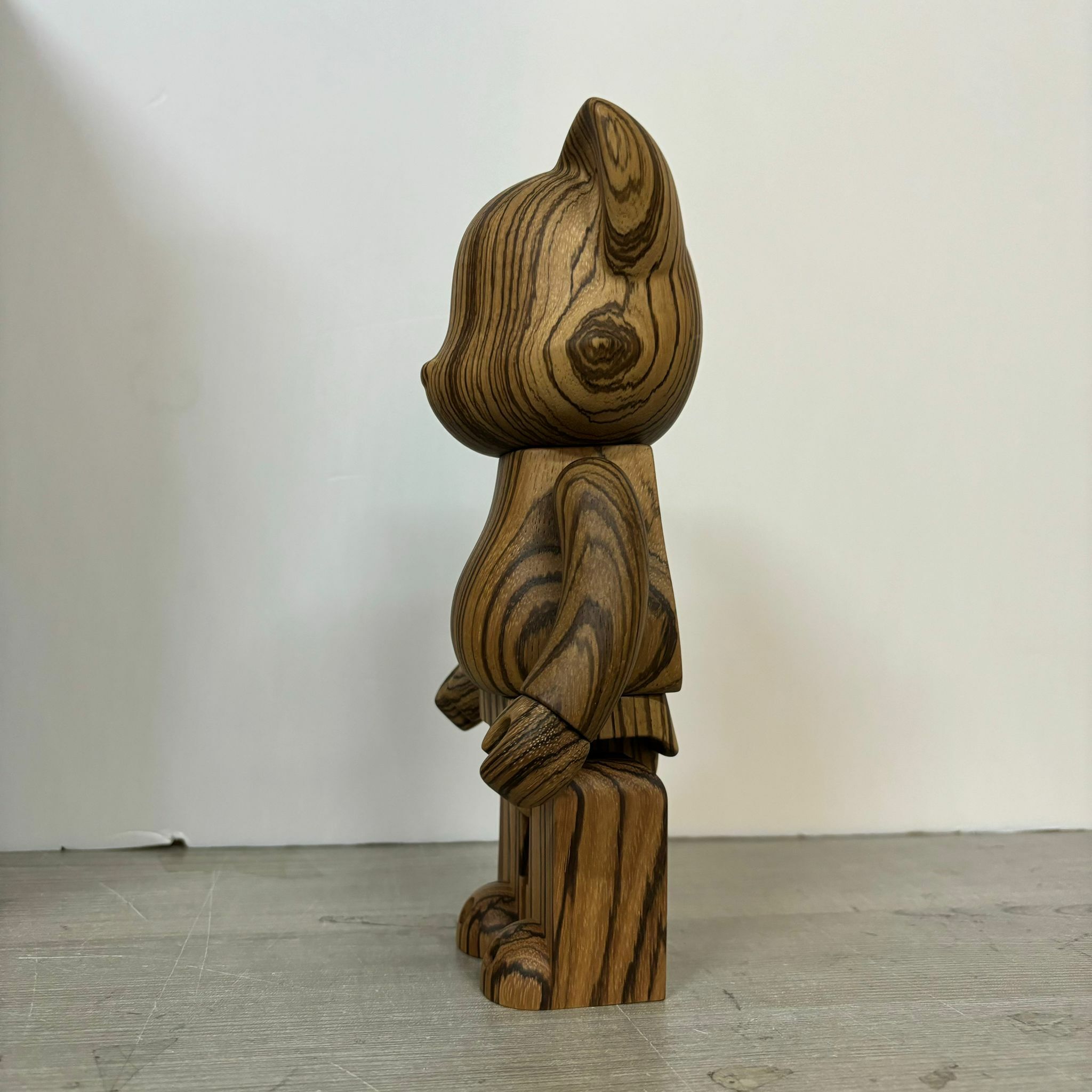 (開封品) Bearbrick Nyabrick Karimoku Zebra Wood 400% (貨品狀態如圖所示)