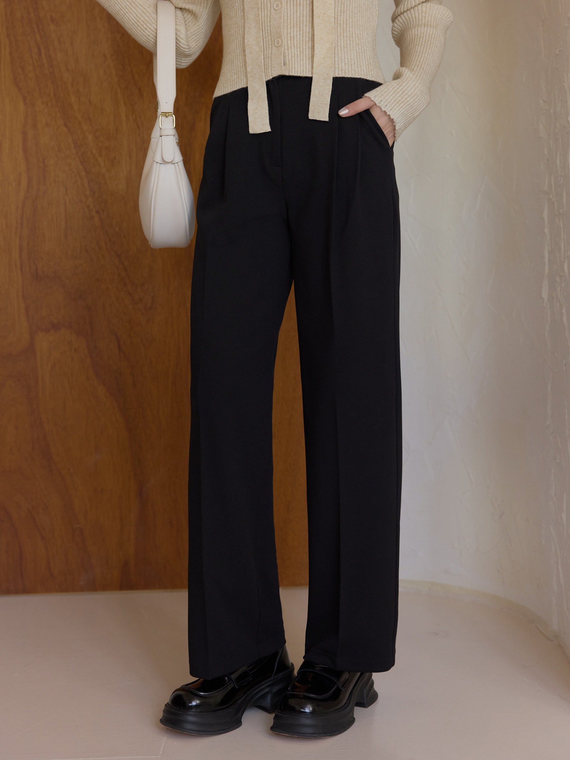 高腰前打褶顯瘦西褲