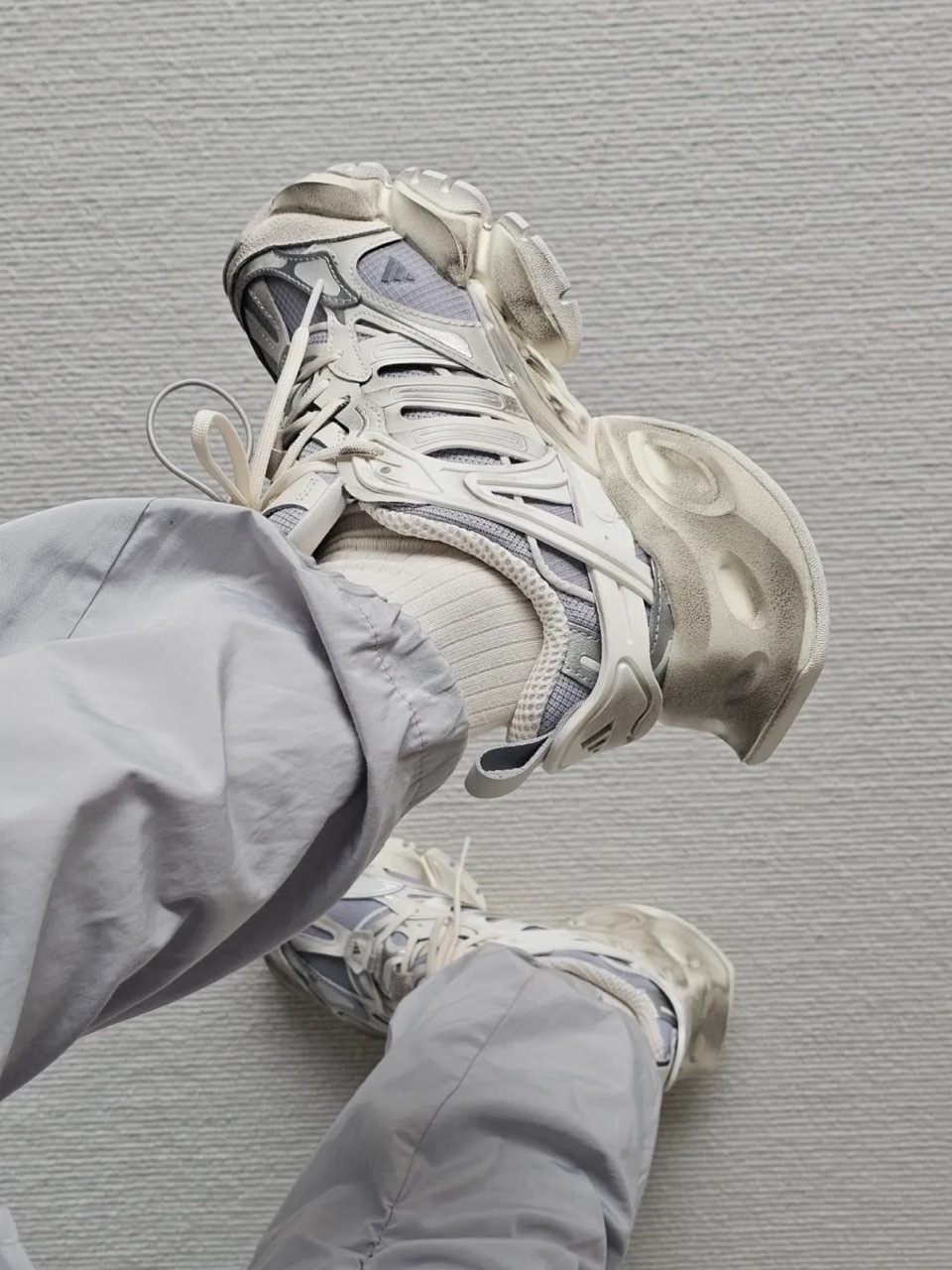 ADIDAS XLG RUNNER DELUXE 奶油灰銀 灰銀 米灰 仿舊 刷舊 復古 老爹鞋 增高 厚底 男女鞋 JS1588 / 預購