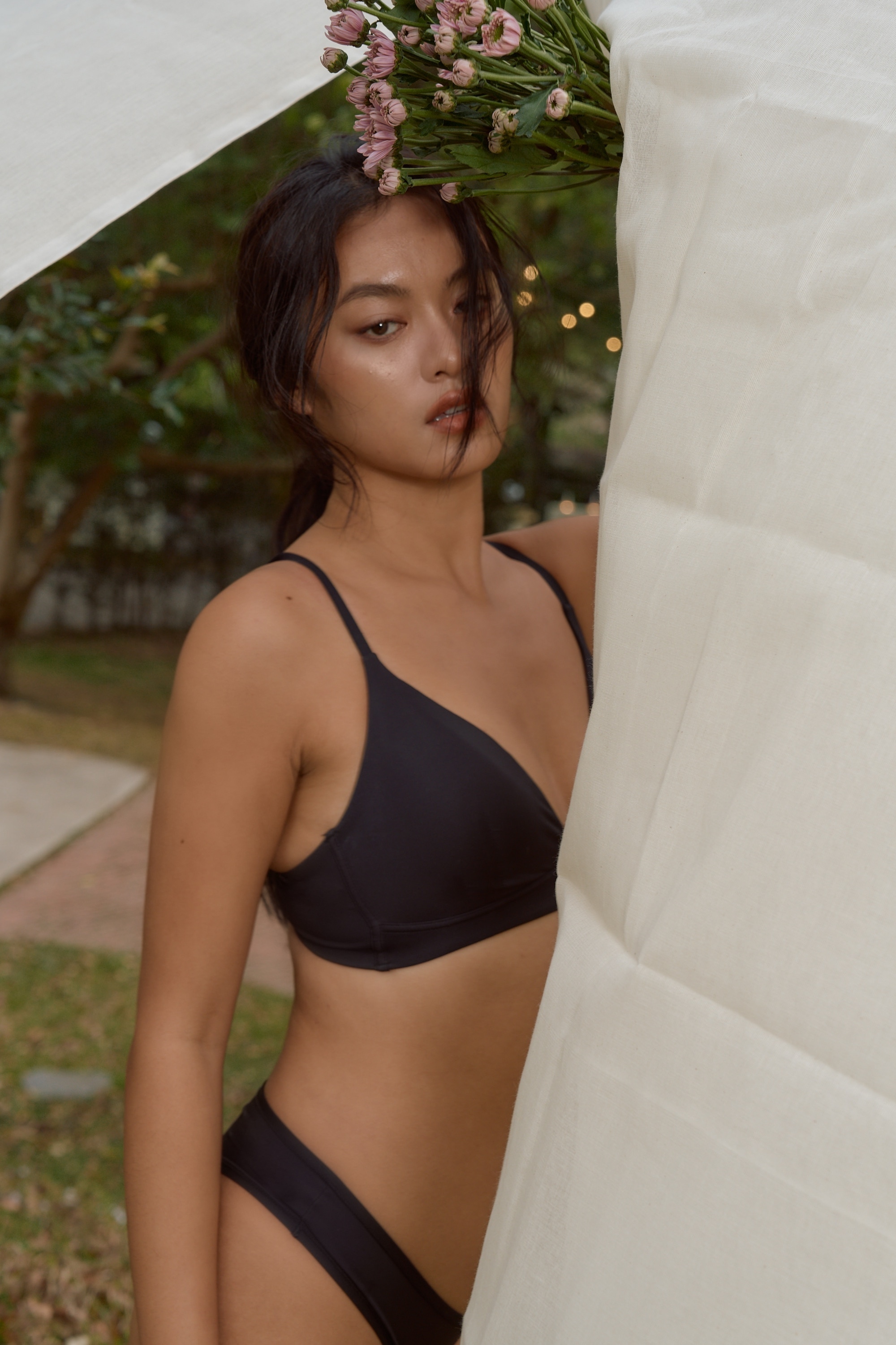 Air smoothies親密保鑣/Meufs訂製柔滑無鋼圈V型抗菌內衣套組〔黑色〕