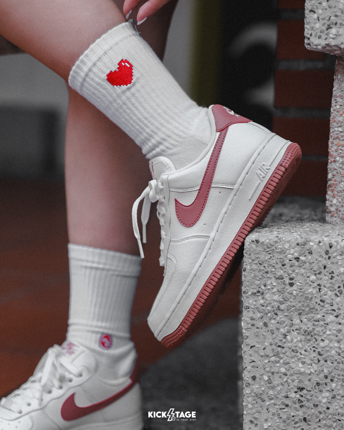女鞋 NIKE AIR FORCE 1 '07 NEXT NATURE 白粉橘 環保材質 皮革 復古 休閒鞋【DC9486-105】