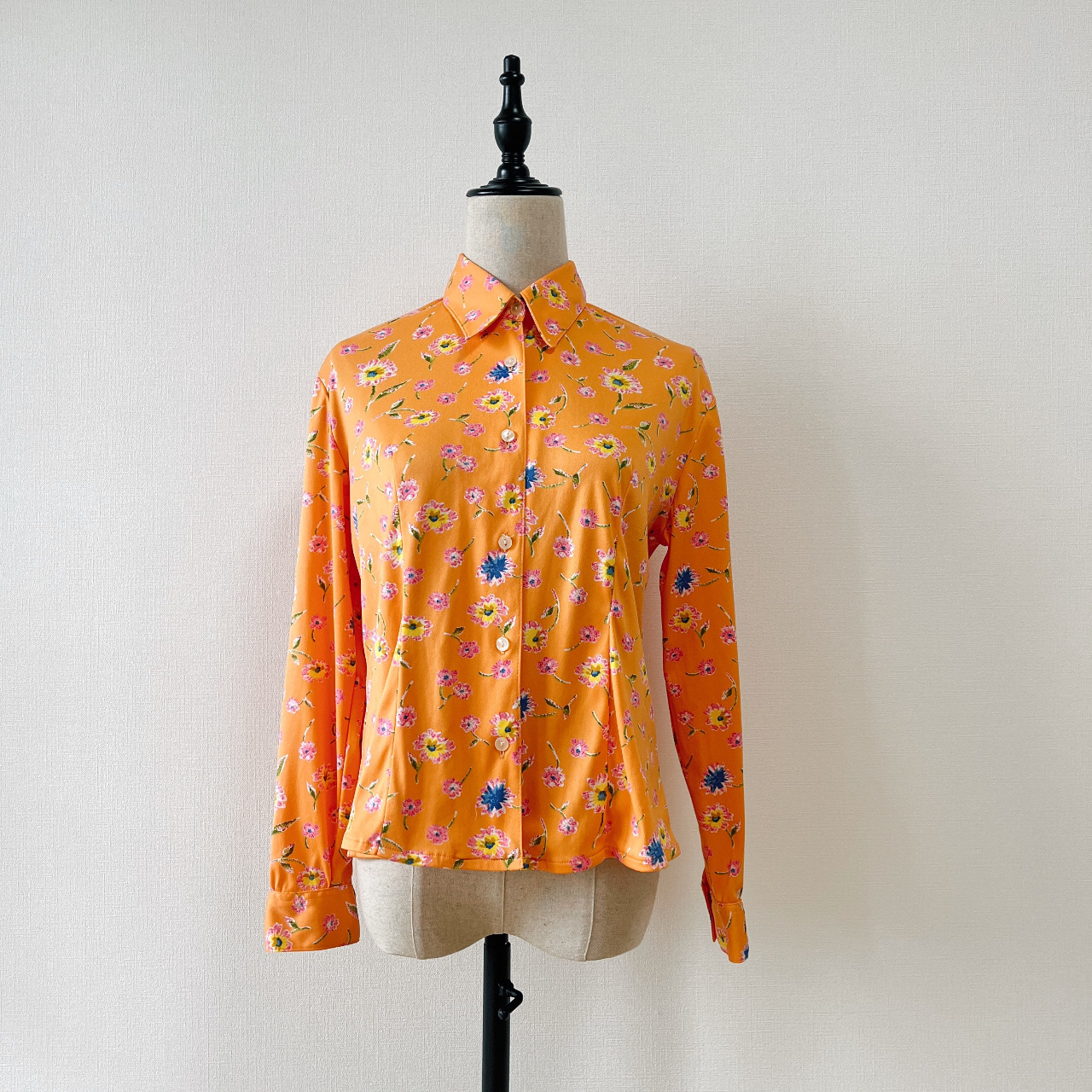 活力橙碎花古着上衣