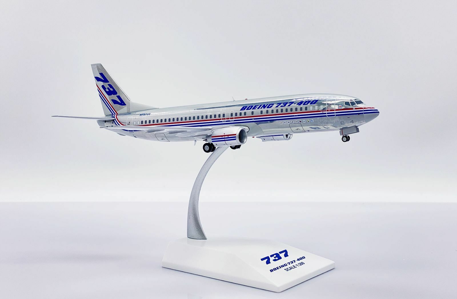 1/200 波音 B737-400 N73700 <拋光>