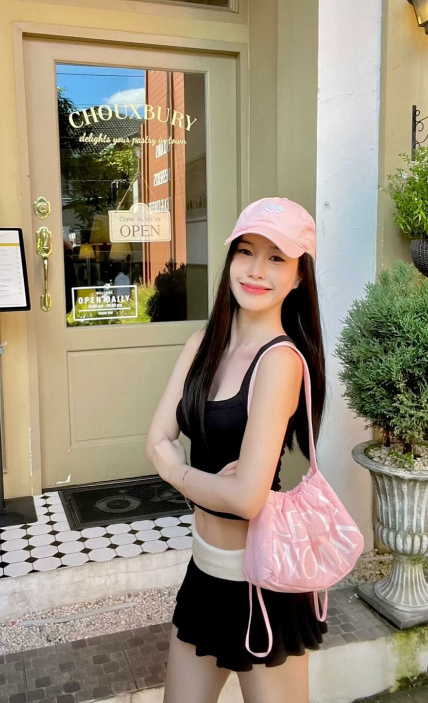 Gentle Woman Dumpling Bag(Pink Rosé Petal)