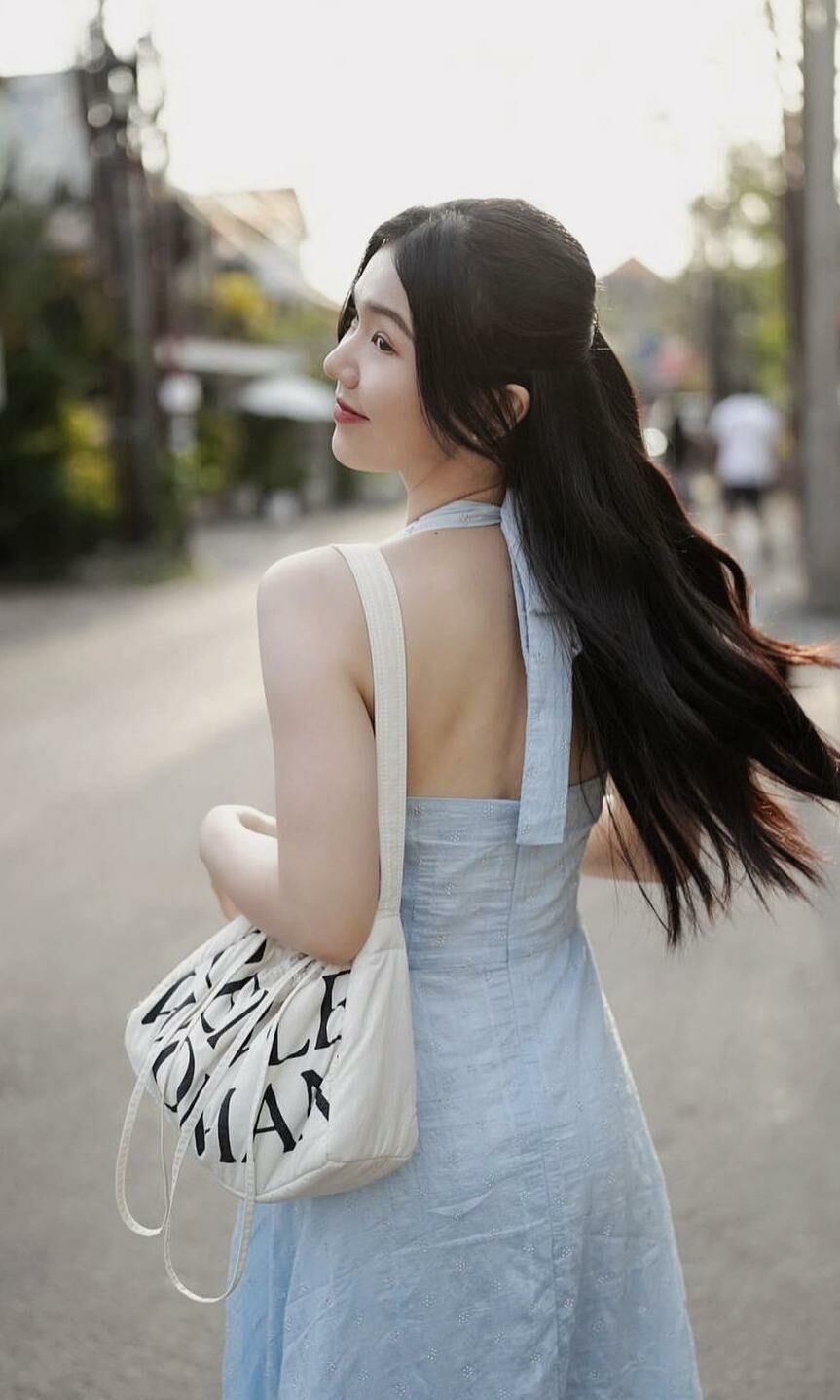 Gentle Woman Dumpling Bag(Custard Cream)