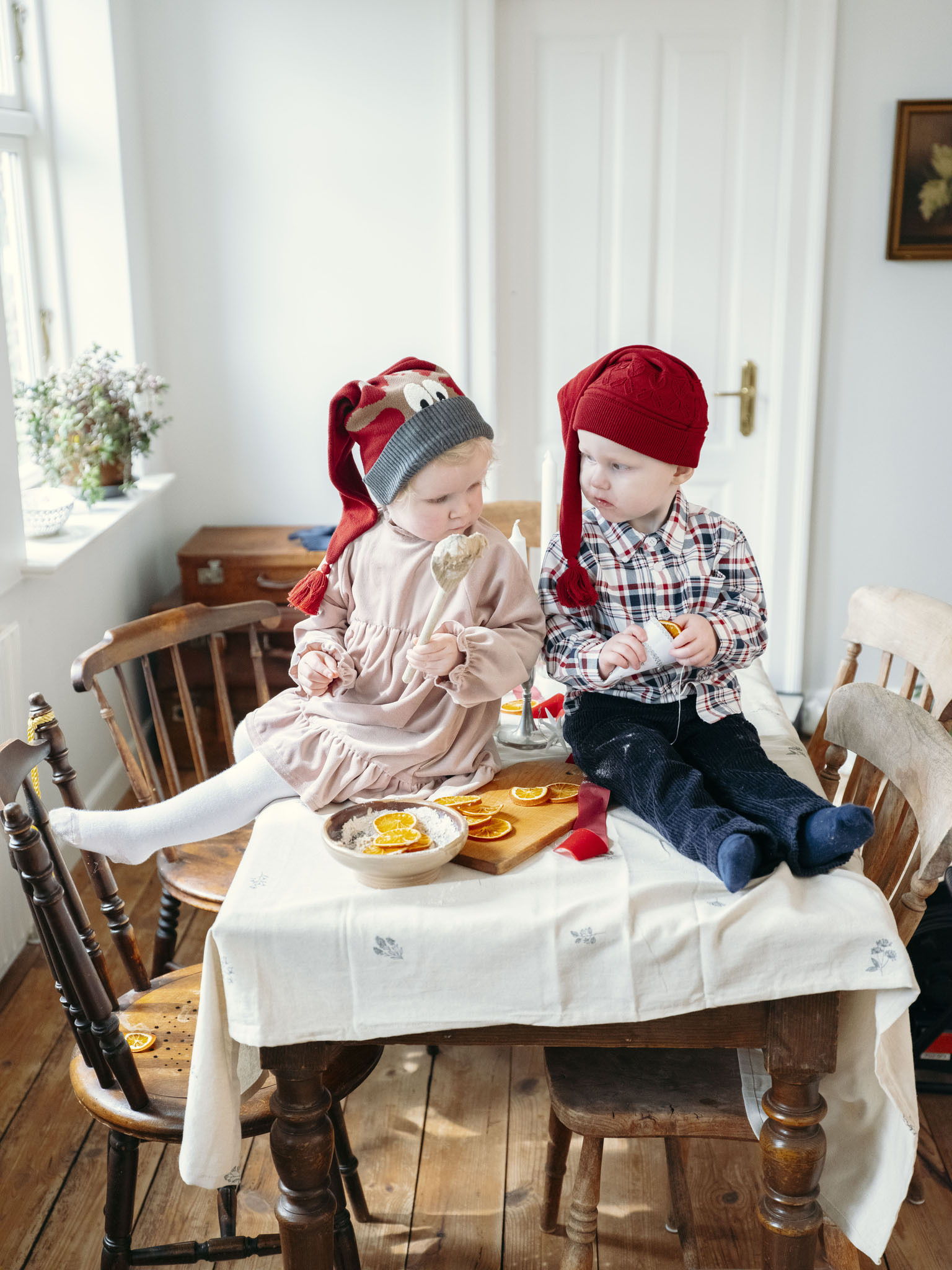 〖 Hust & Claire 〗俏皮麋鹿長聖誕帽