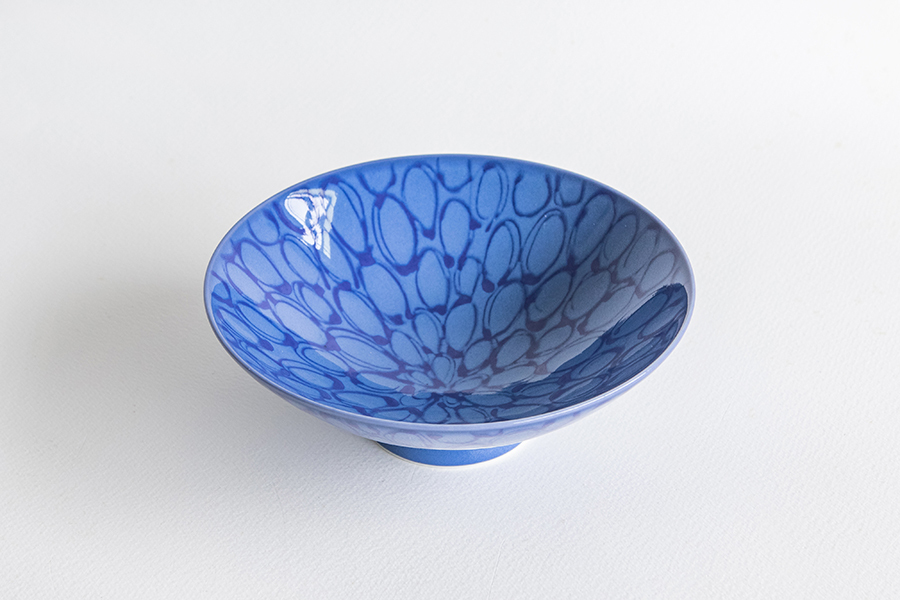 A white-glazed conical tea bowl, Tang dynasty 唐白釉斗笠茶盌