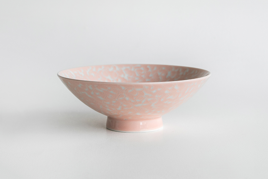 白山陶器-平茶碗 H-10 粉底白花瓣