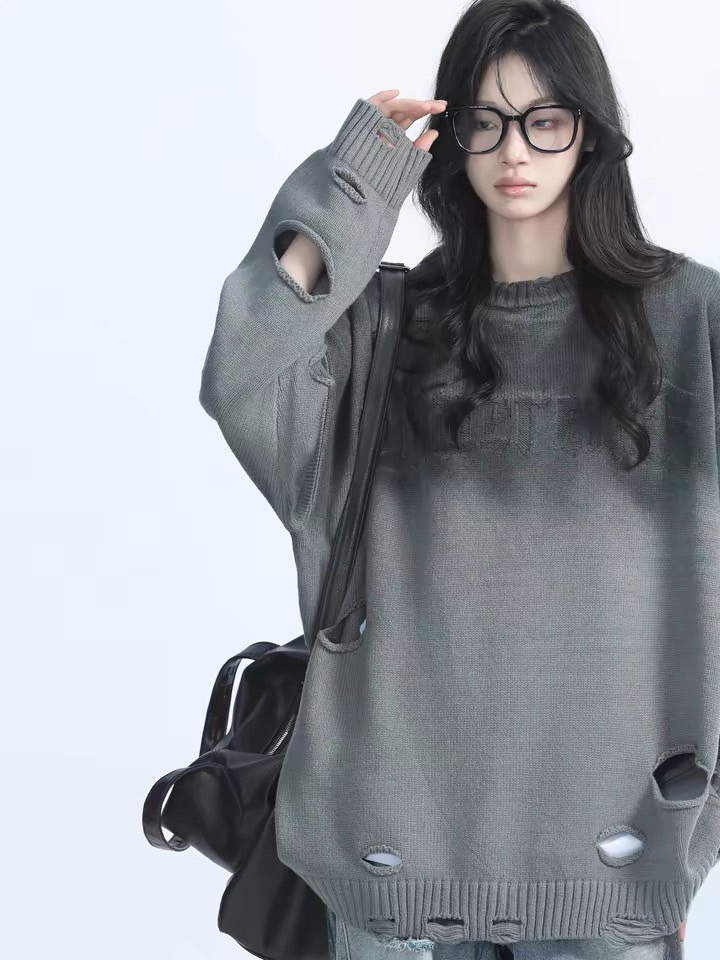 做舊破洞噴繪漸變針織衫