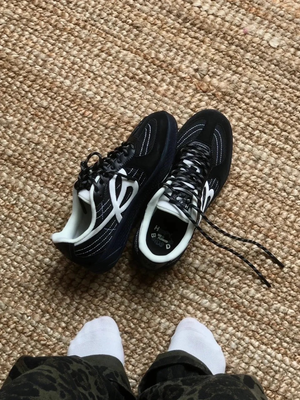 HBD X WE FLOWER 小花鞋 黑白 黑底 外縫線 金冬天 Winter同款 德訓鞋 男女鞋 / 預購