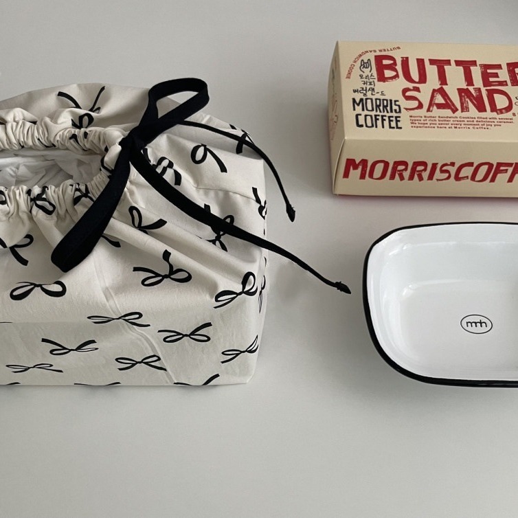 《5077》現代黑白蝴蝶結元素紙巾袋