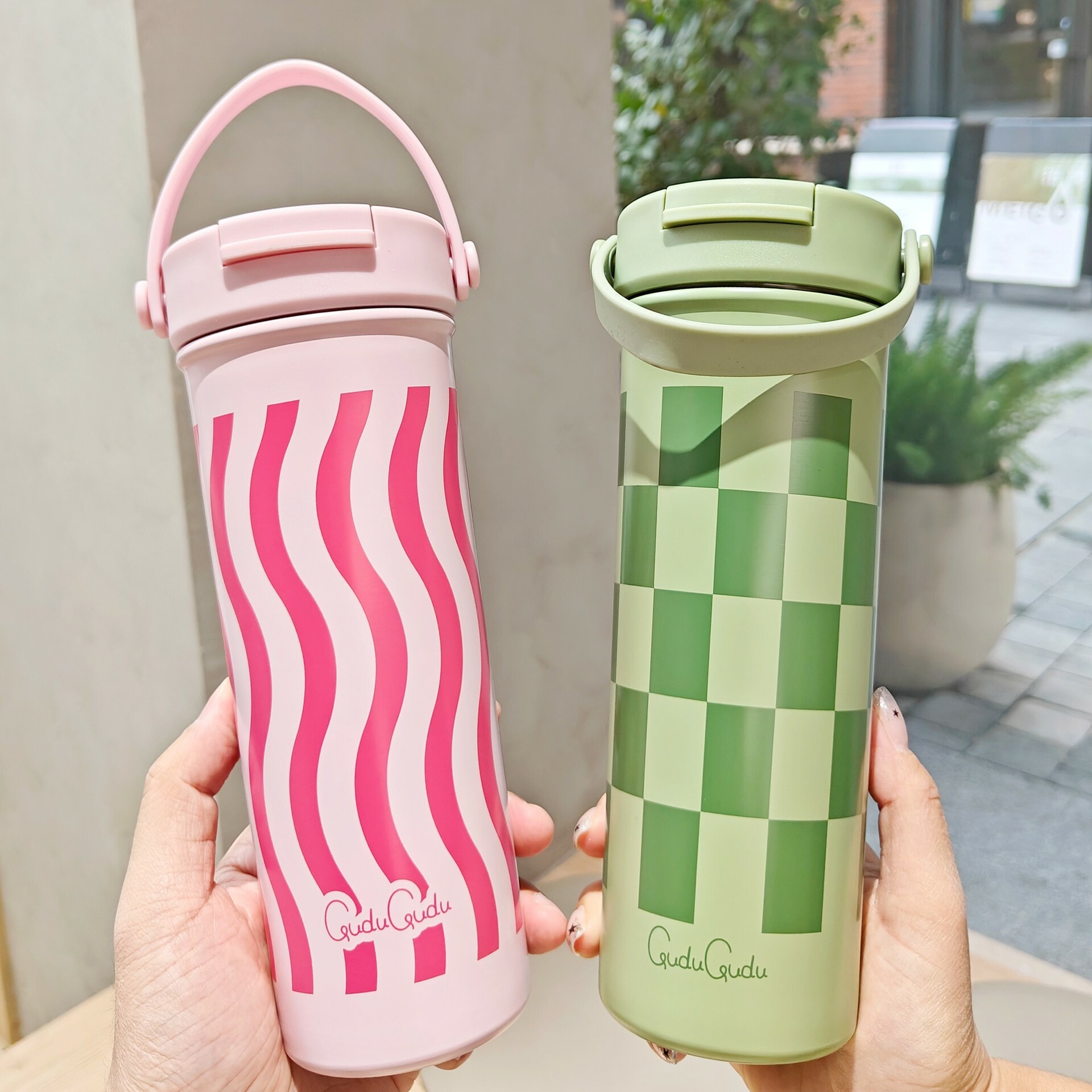 《5079》時尚簡約可愛手提不鏽鋼水壺610ml