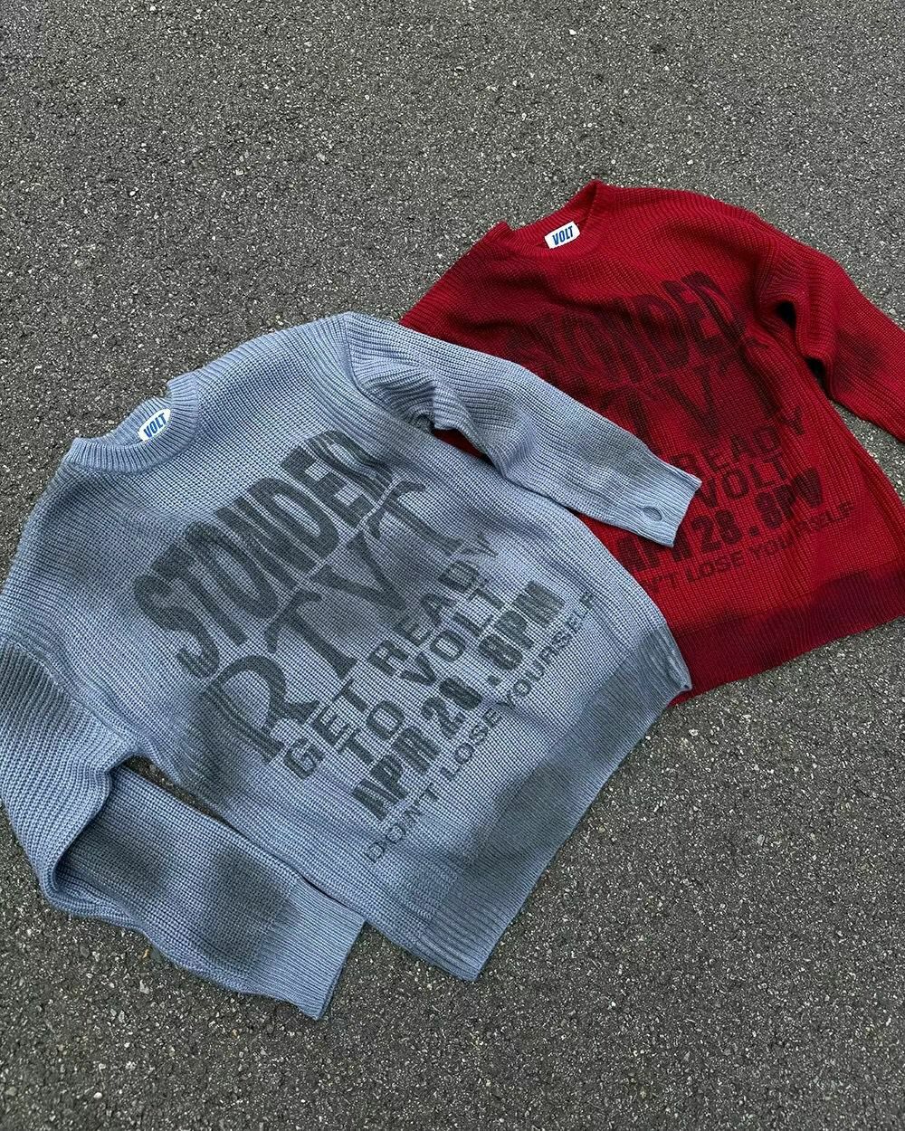 仿污圓領英文字針織衫 VOLT-077T