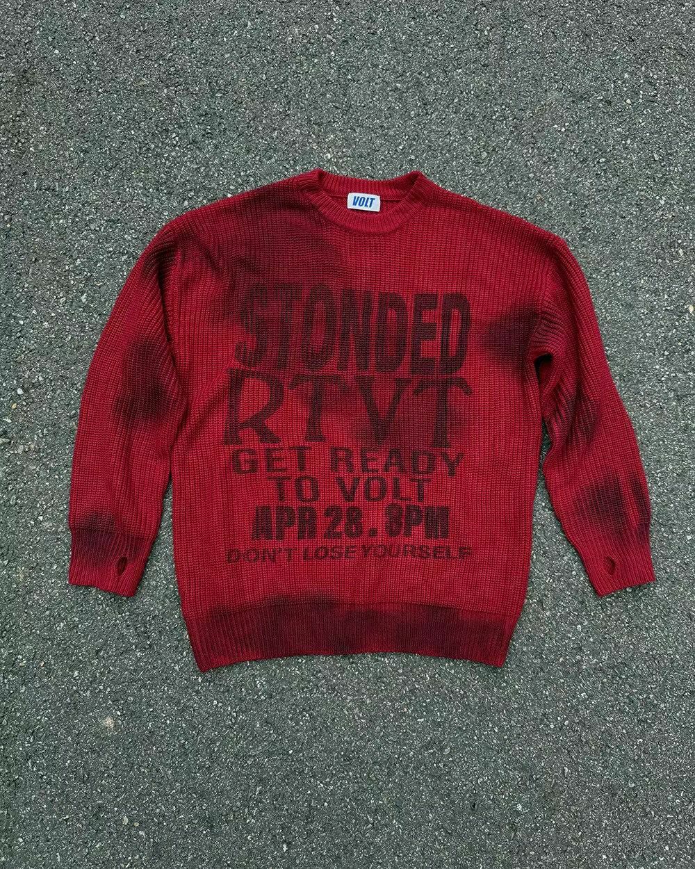 仿污圓領英文字針織衫 VOLT-077T