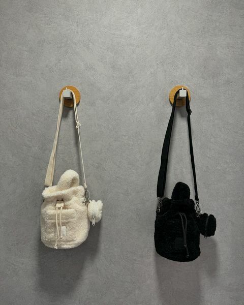 【代購】NATIONAL GEOGRAPHIC 國家地理 Dumble 毛絨 水桶包 N244ACR580