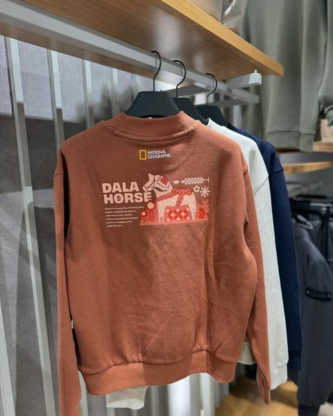 【代購】NATIONAL GEOGRAPHIC 國家地理 女 斑馬 圖案 小高領 衛衣 N244WSW010