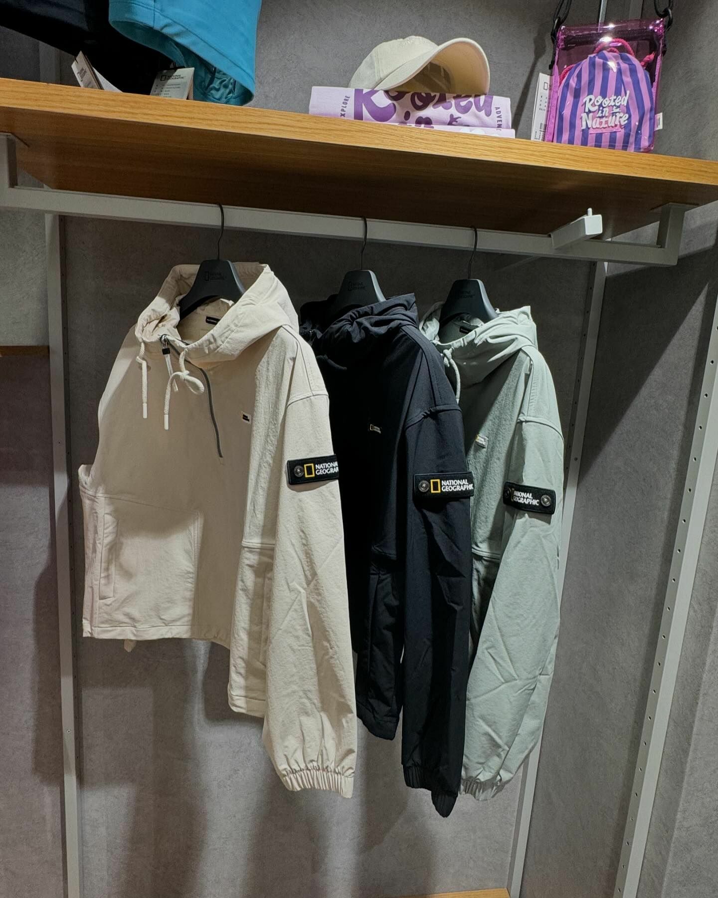 【代購】NATIONAL GEOGRAPHIC 國家地理 女裝 ARCHELON 半拉鍊 連帽 長袖 N243WFT030