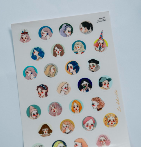 圈圈站女孩透明貼紙｜甜蜜生活