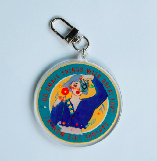 花田攝影女孩 壓克力吊飾｜甜蜜生活