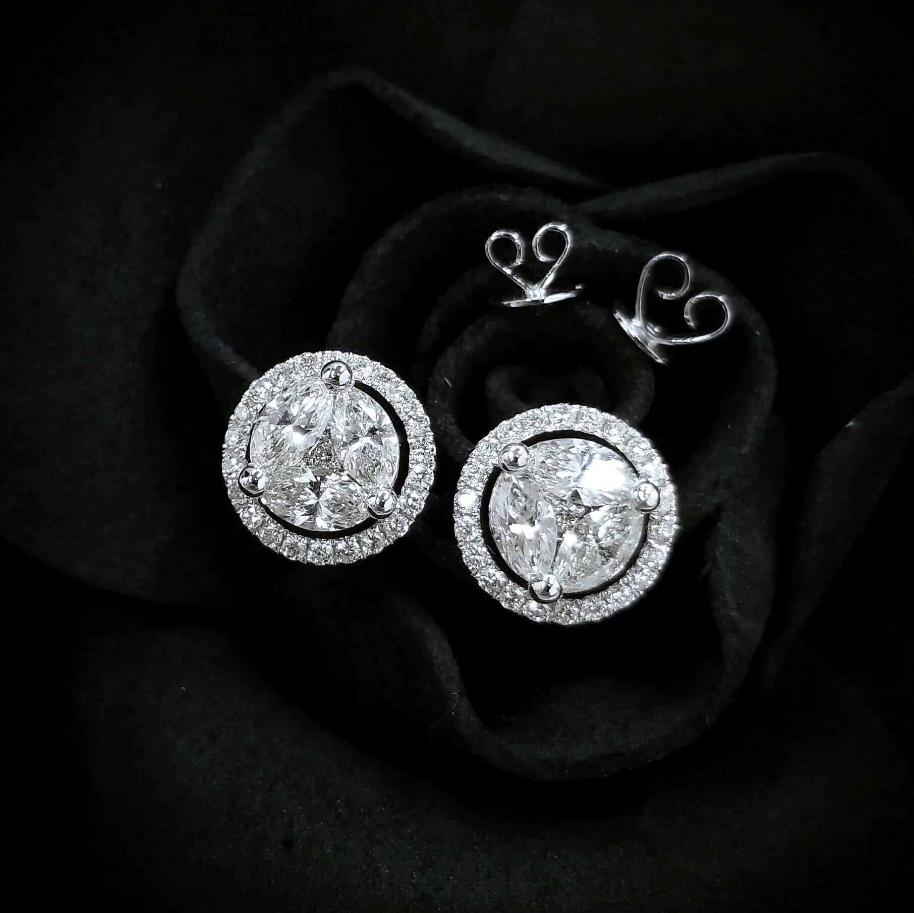 18K White Gold 1.65ct Diamond Earrings