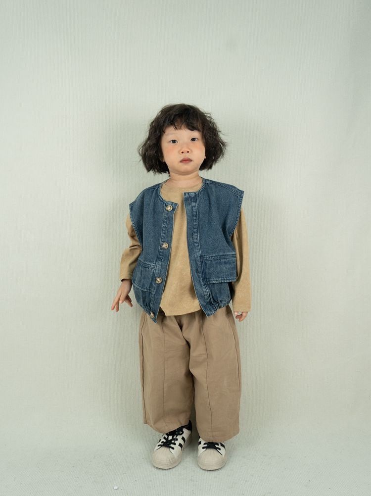 2色好搭配牛仔背心