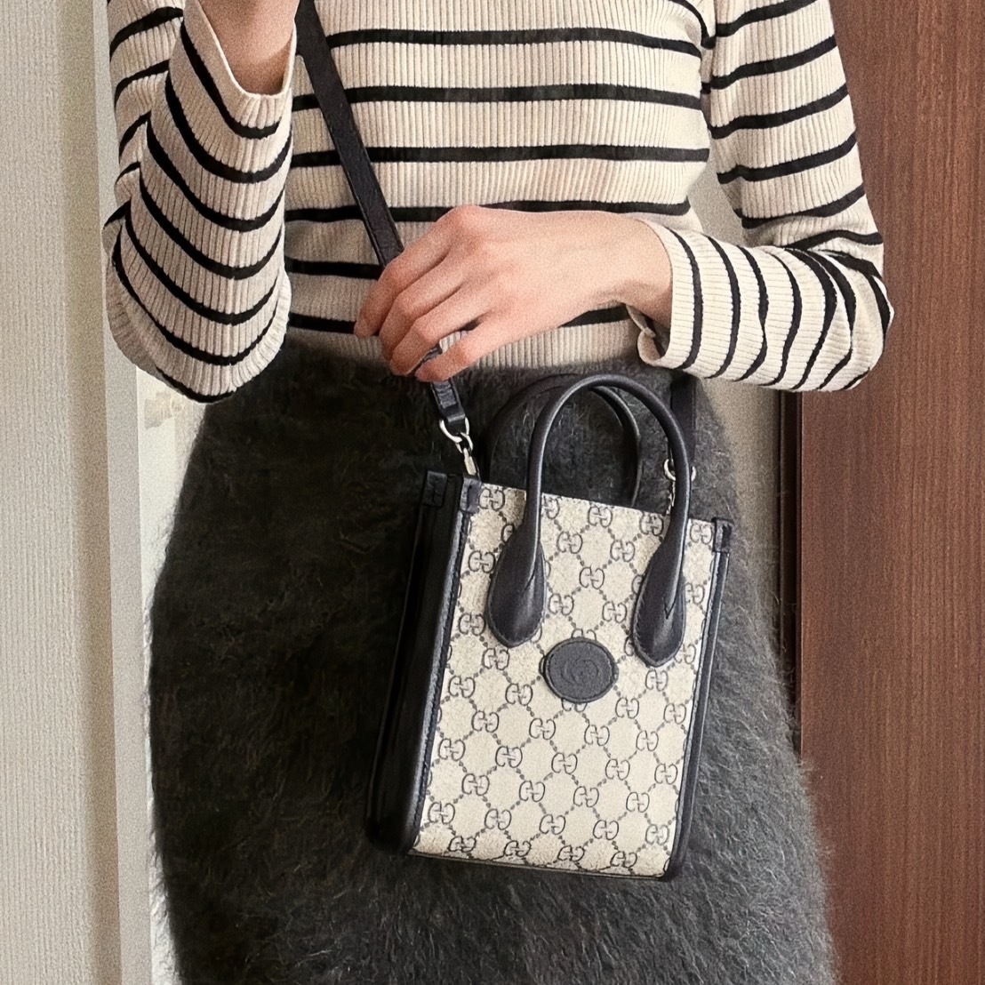 GUCCI Mini tote bag with Interlocking G / Beige Blue
