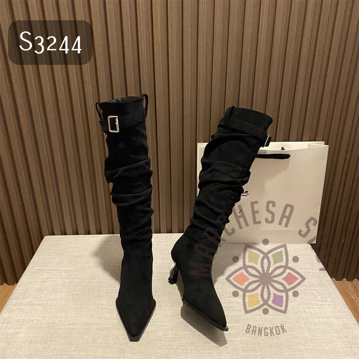 S3244 - 全真皮羊猄皮扣帶褶皺尖頭高踭長靴