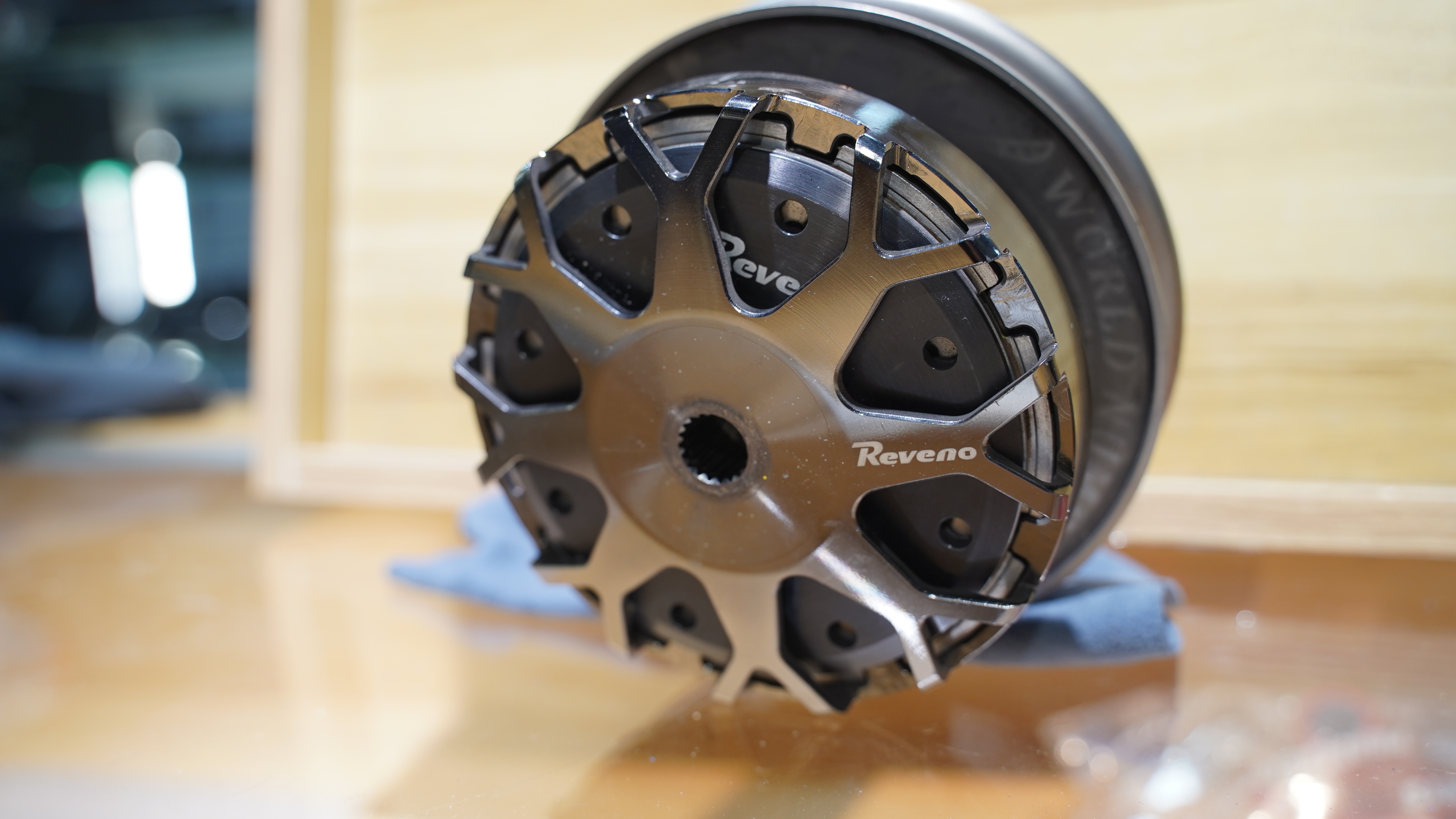 展示車拆下 Reveno2.0 離合器 SL用