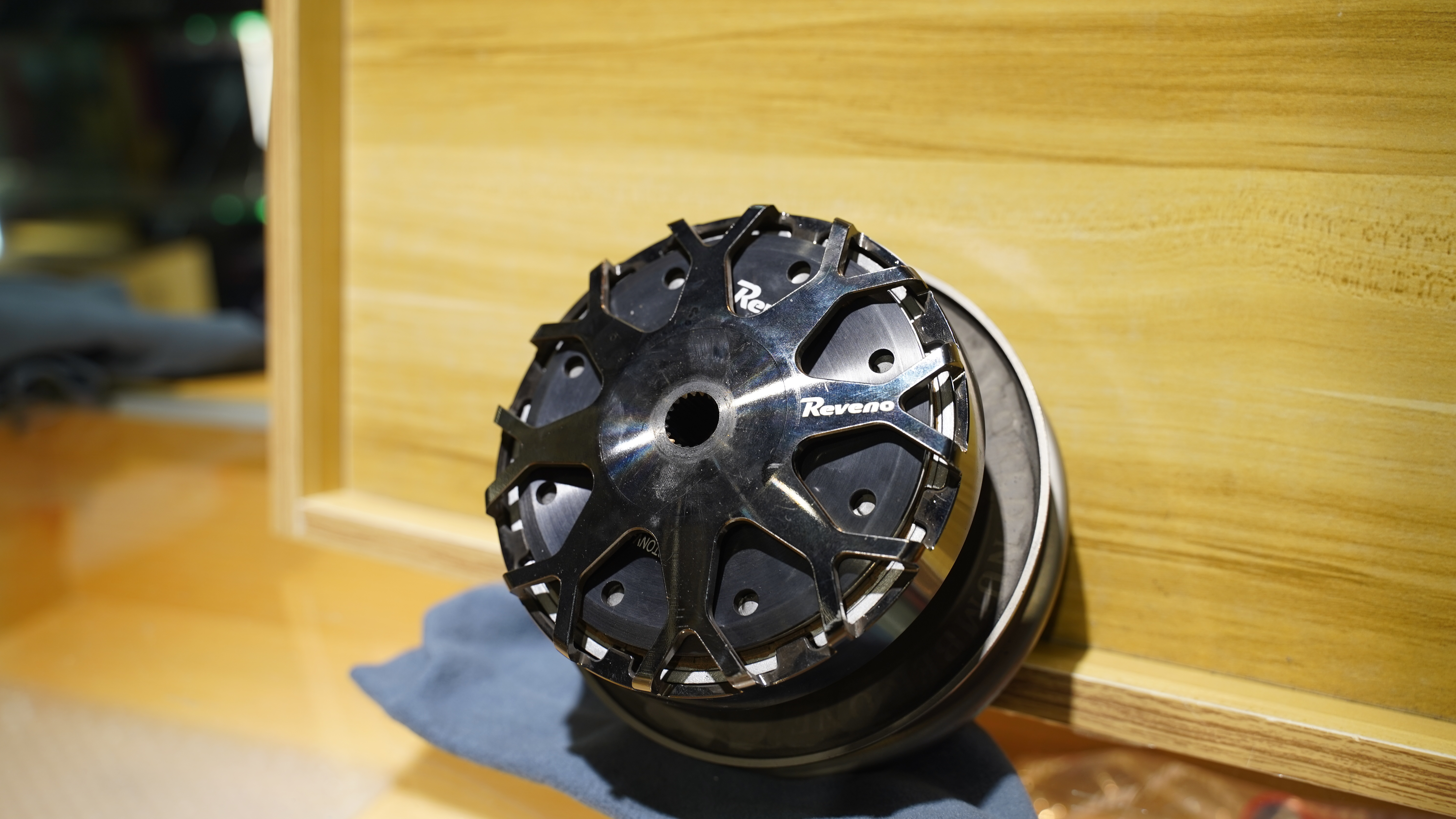 展示車拆下 Reveno2.0 離合器 SL用