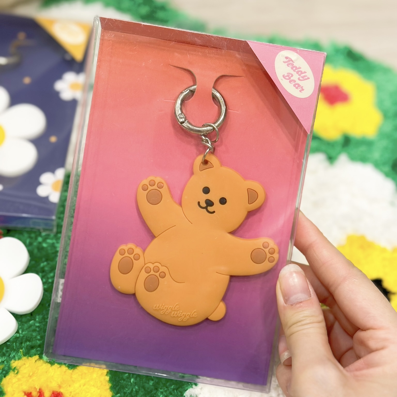 韓國WIGGLE WIGGLE 矽膠材質 吊飾 鑰匙扣 耳機吊飾 花朵//小熊